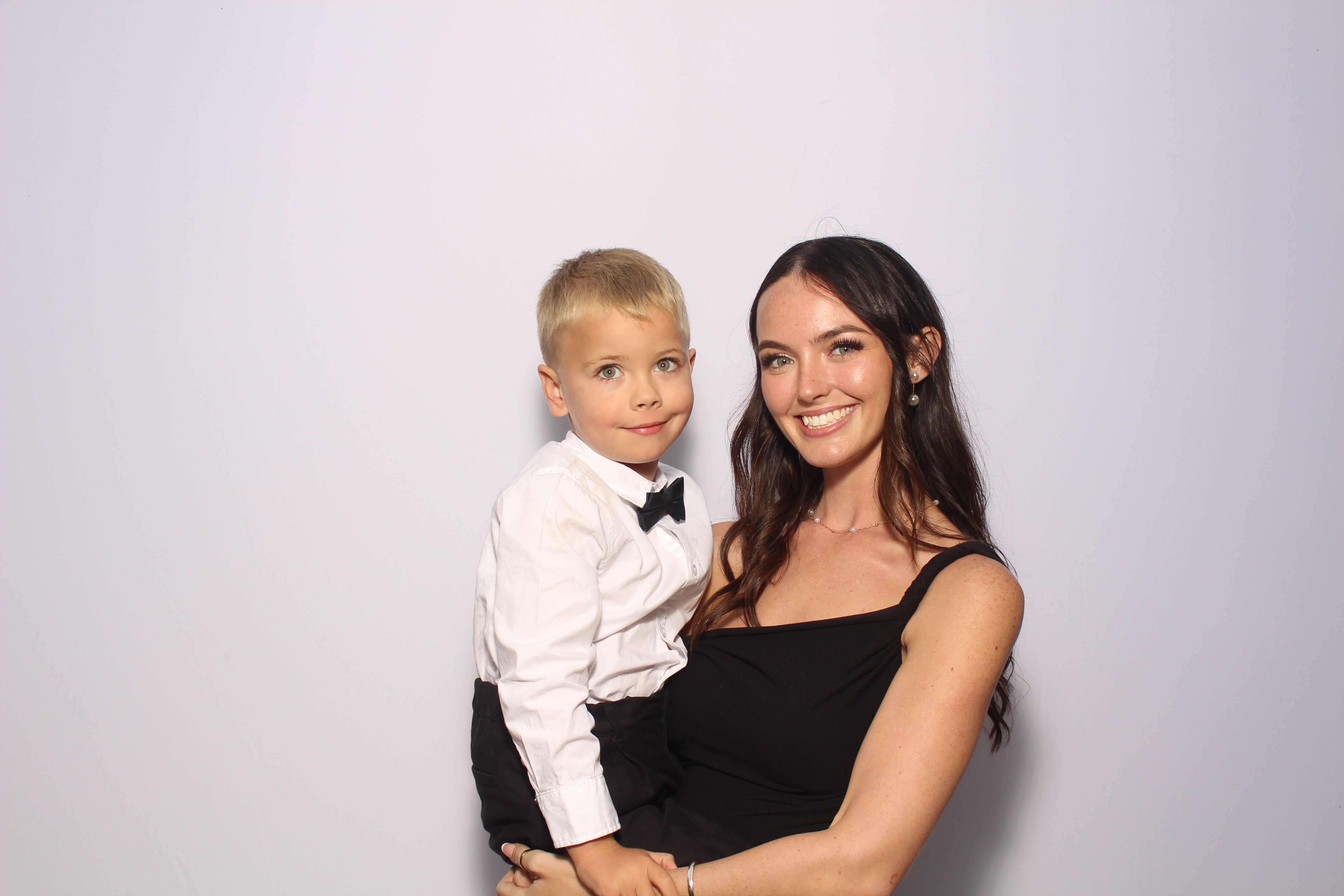 J&D | View more photos from the event at gallery.photoboothcincy.com/u/PhotoBoothCincy/JD