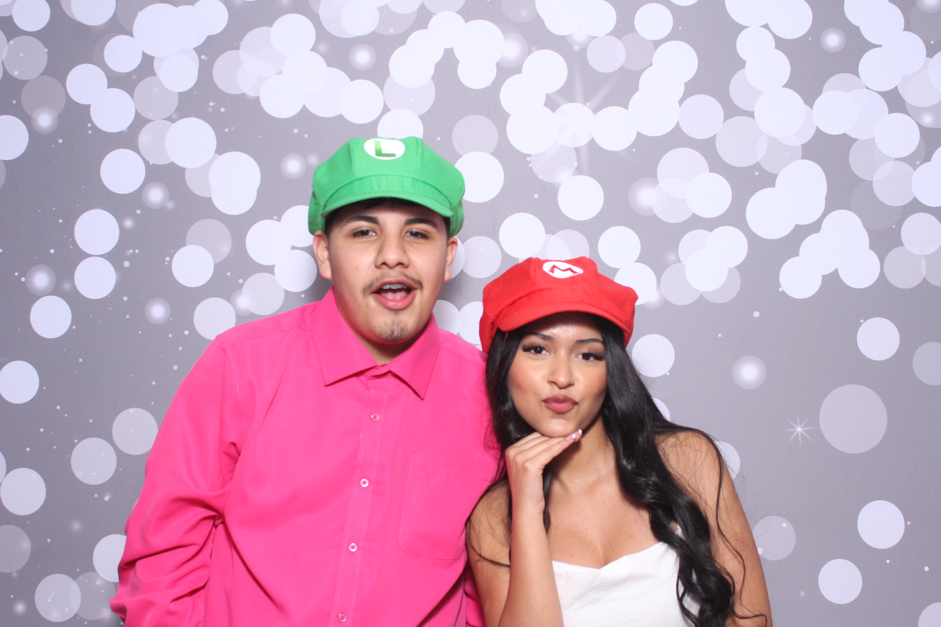 Jazmins Quince | View more photos from the event at gallery.photoboothcincy.com/u/PhotoBoothCincy/Jazmins-Quince