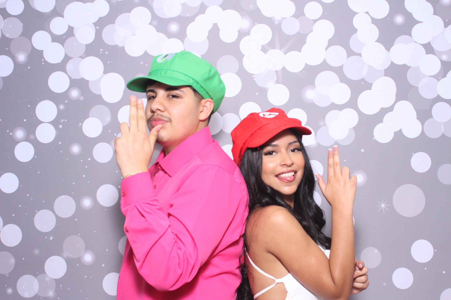 Jazmins Quince | View more photos from the event at gallery.photoboothcincy.com/u/PhotoBoothCincy/Jazmins-Quince