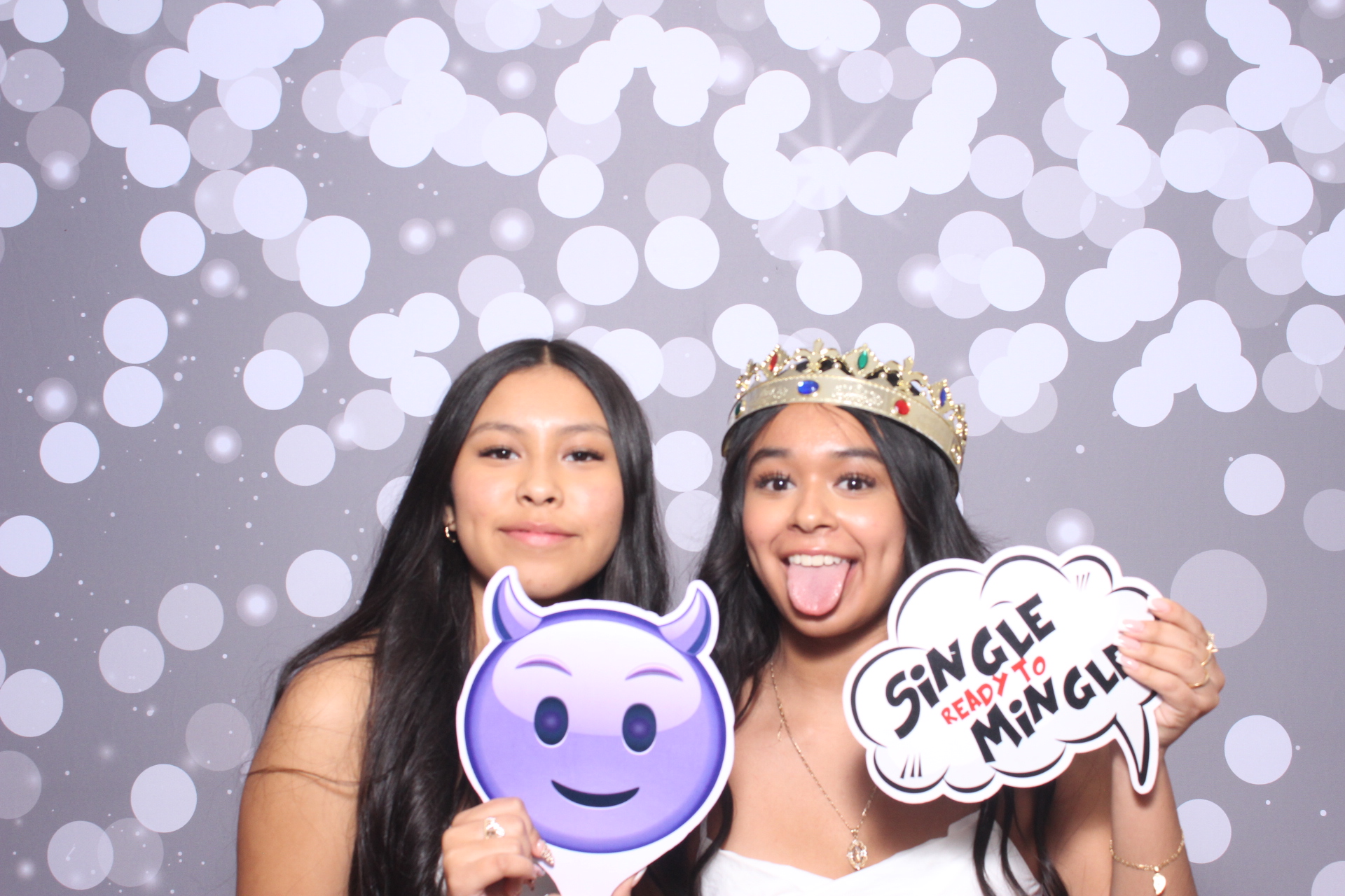 Jazmins Quince | View more photos from the event at gallery.photoboothcincy.com/u/PhotoBoothCincy/Jazmins-Quince