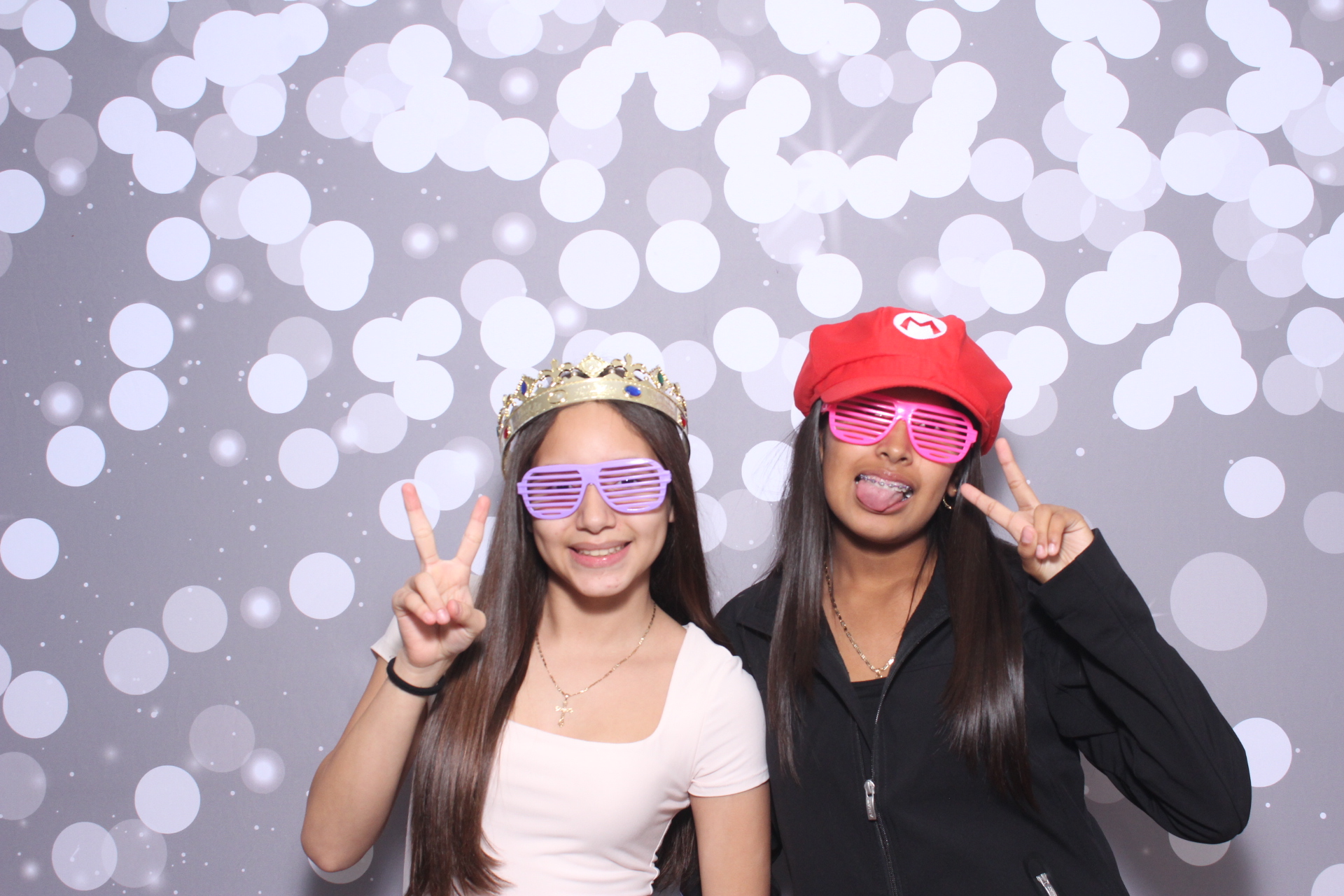 Jazmins Quince | View more photos from the event at gallery.photoboothcincy.com/u/PhotoBoothCincy/Jazmins-Quince