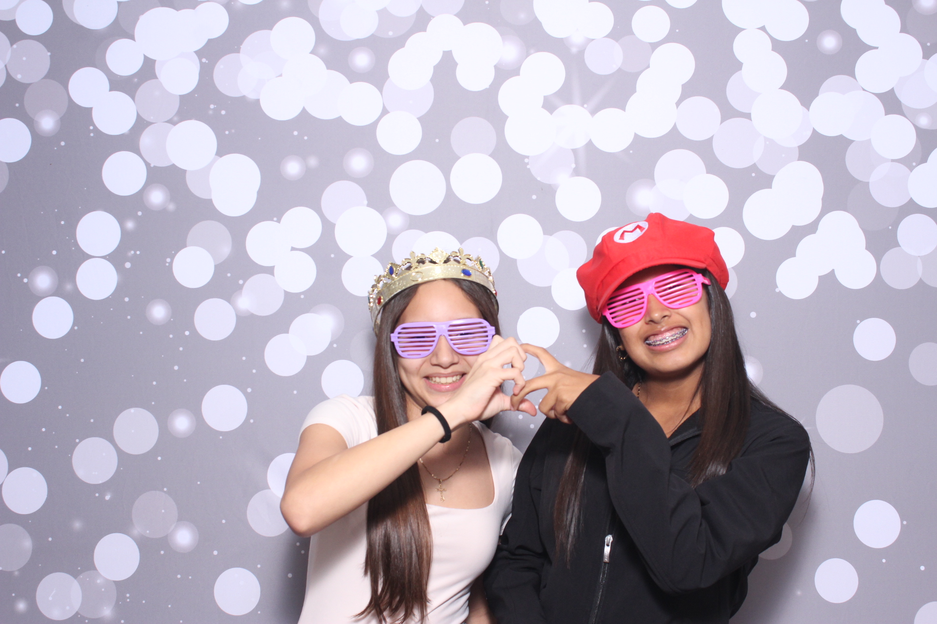 Jazmins Quince | View more photos from the event at gallery.photoboothcincy.com/u/PhotoBoothCincy/Jazmins-Quince