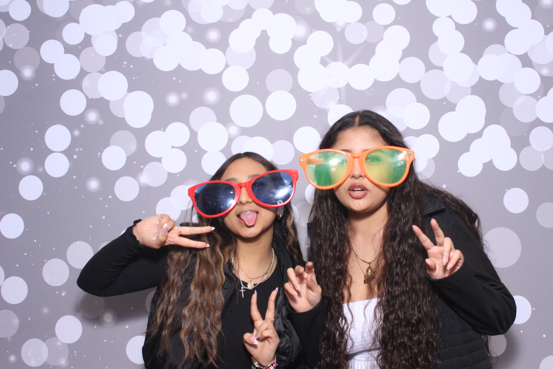 Jazmins Quince | View more photos from the event at gallery.photoboothcincy.com/u/PhotoBoothCincy/Jazmins-Quince