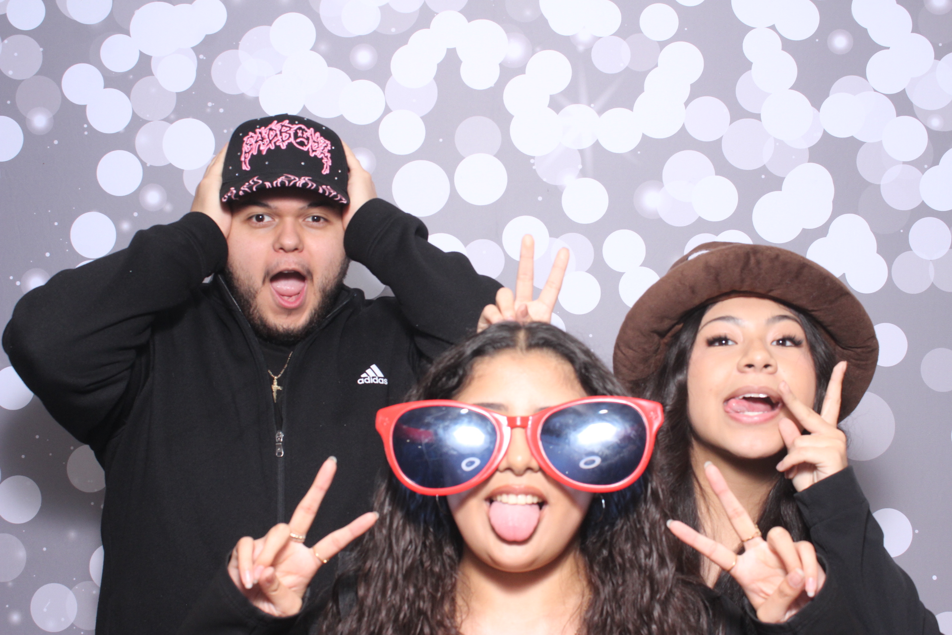 Jazmins Quince | View more photos from the event at gallery.photoboothcincy.com/u/PhotoBoothCincy/Jazmins-Quince