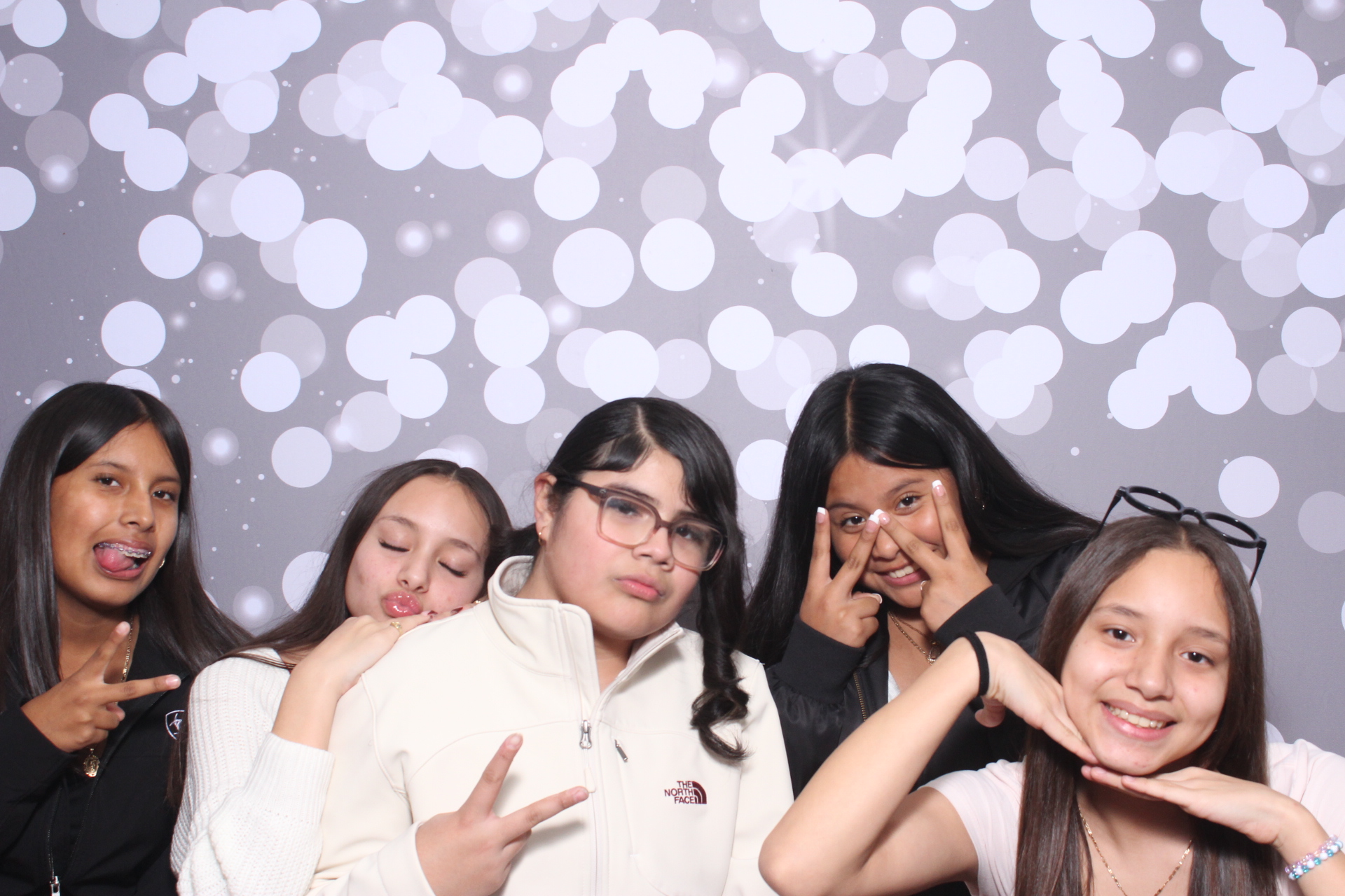 Jazmins Quince | View more photos from the event at gallery.photoboothcincy.com/u/PhotoBoothCincy/Jazmins-Quince