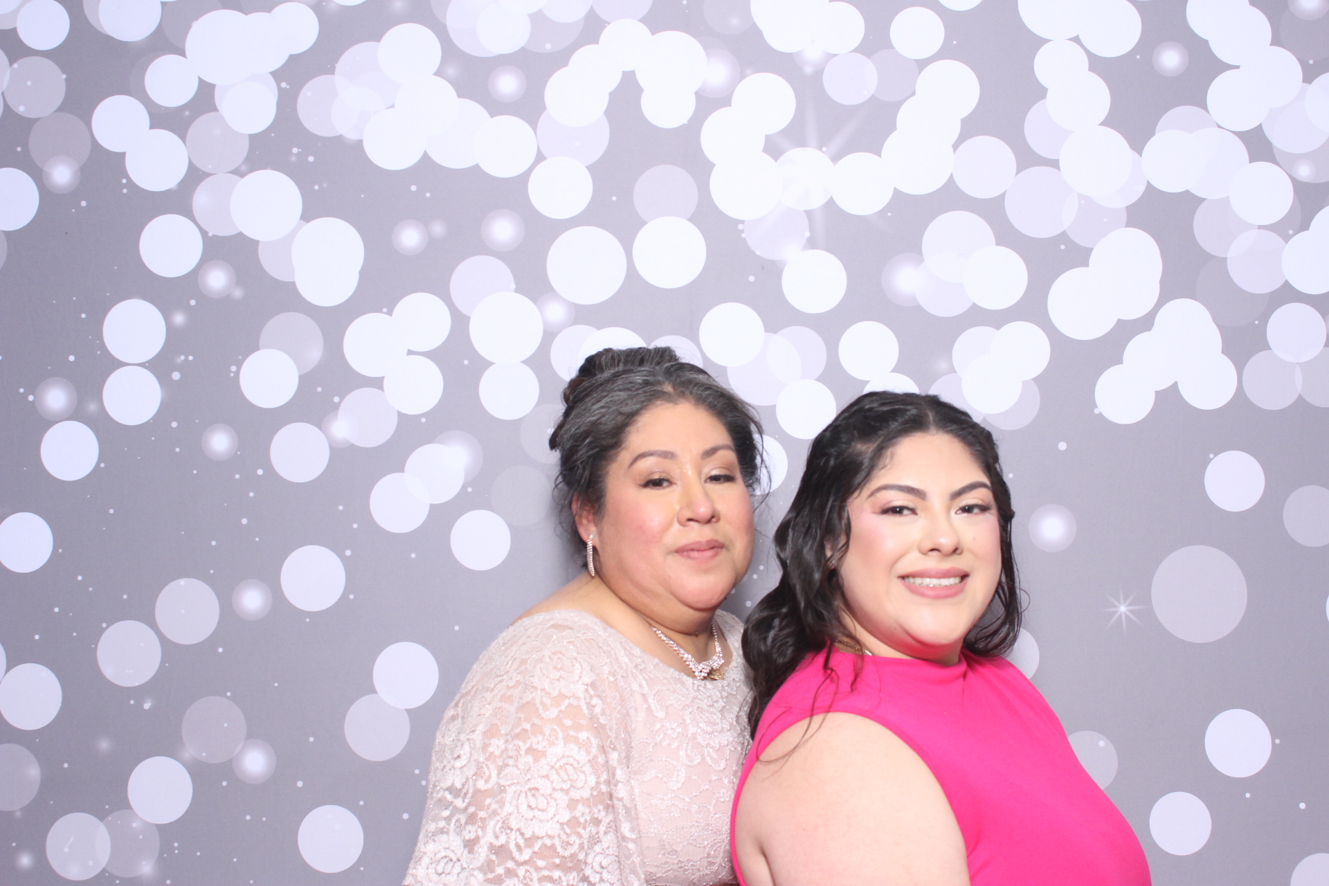 Jazmins Quince | View more photos from the event at gallery.photoboothcincy.com/u/PhotoBoothCincy/Jazmins-Quince