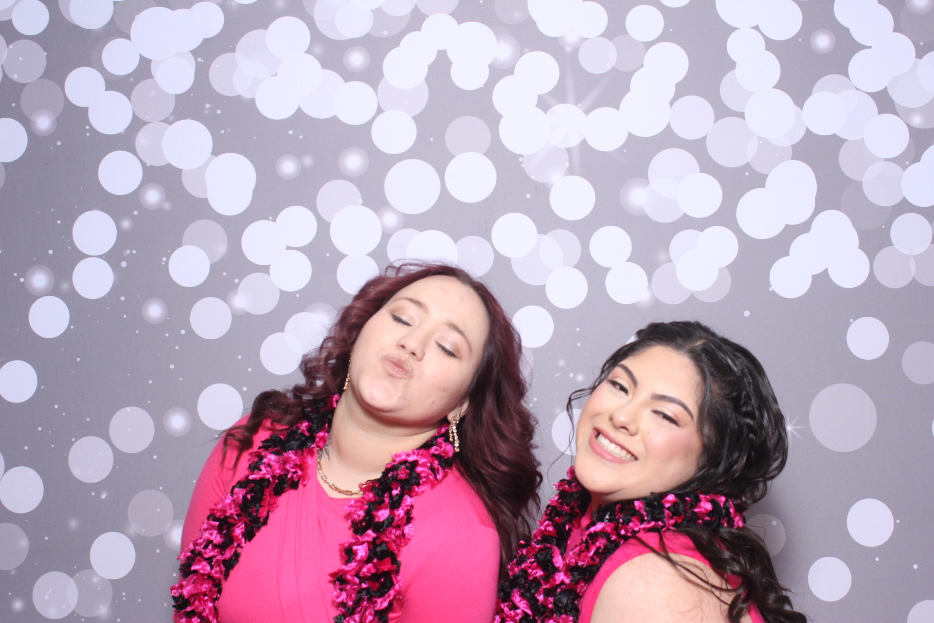 Jazmins Quince | View more photos from the event at gallery.photoboothcincy.com/u/PhotoBoothCincy/Jazmins-Quince