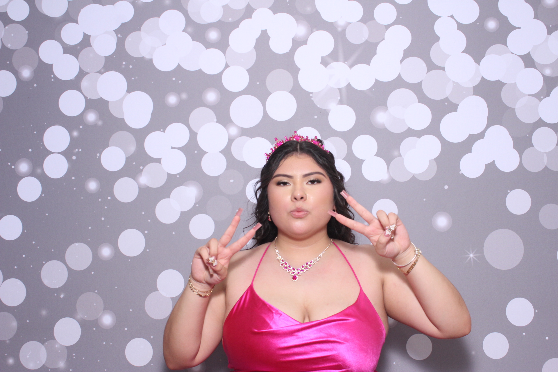 Jazmins Quince | View more photos from the event at gallery.photoboothcincy.com/u/PhotoBoothCincy/Jazmins-Quince