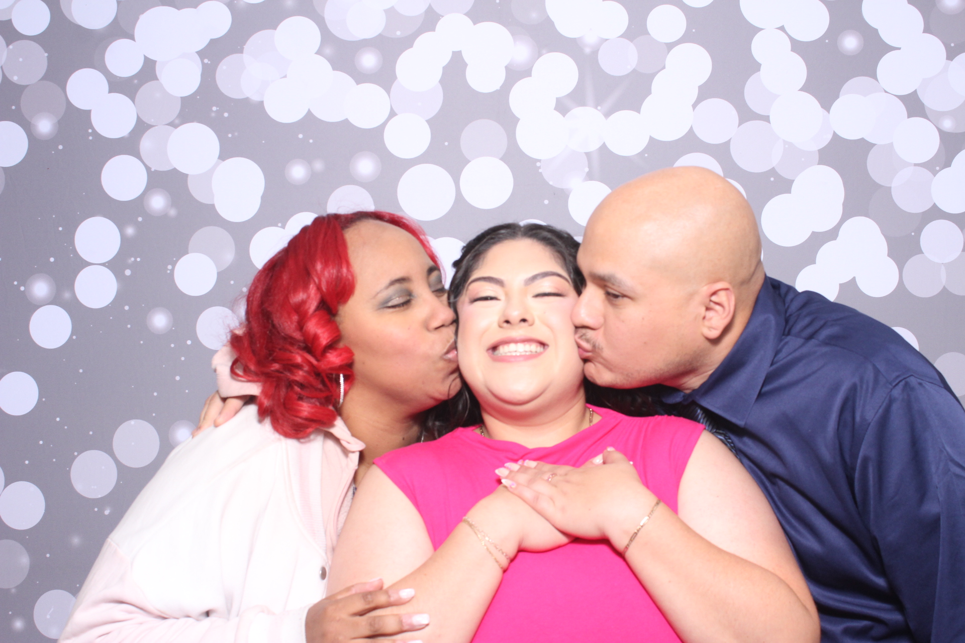 Jazmins Quince | View more photos from the event at gallery.photoboothcincy.com/u/PhotoBoothCincy/Jazmins-Quince