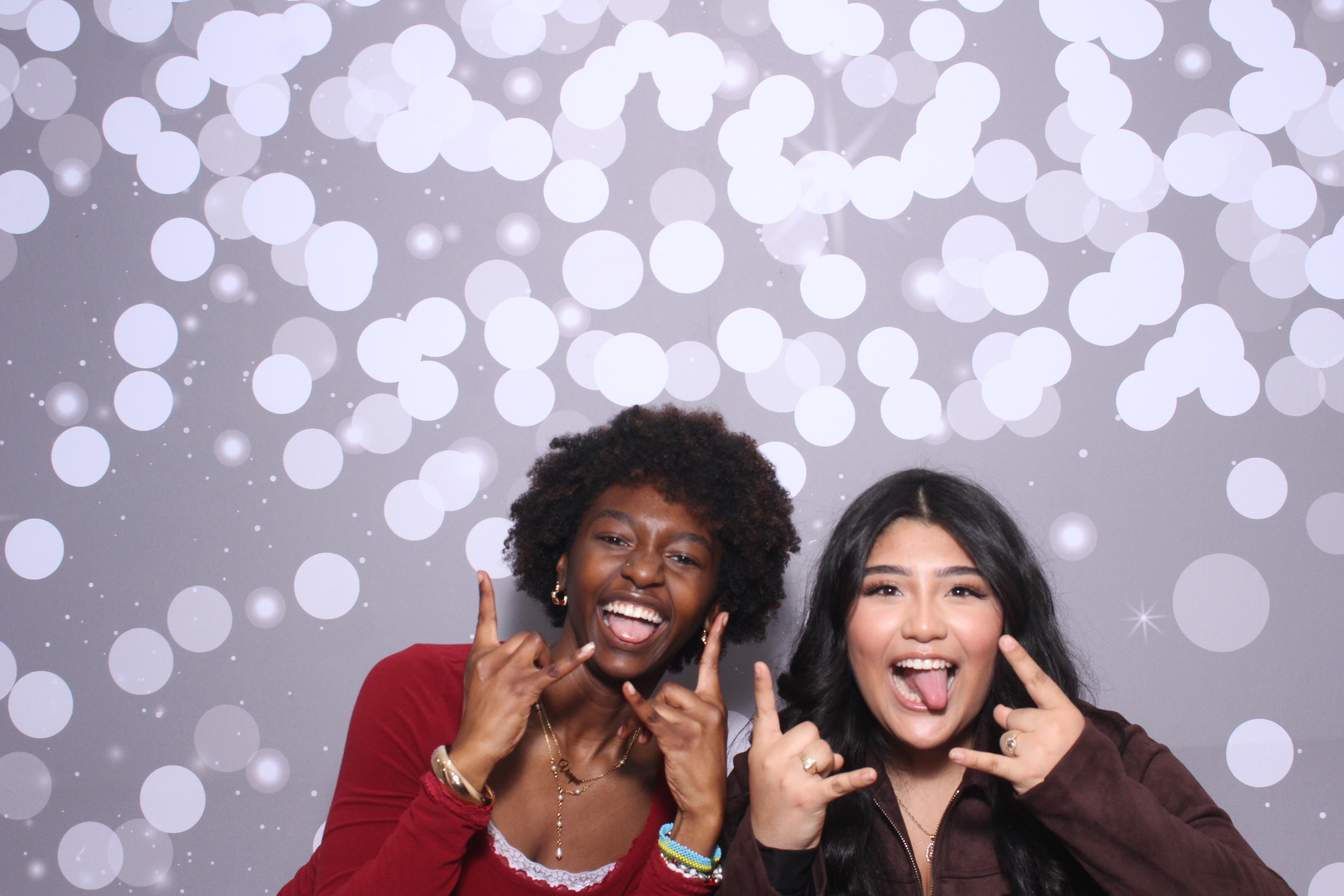 Jazmins Quince | View more photos from the event at gallery.photoboothcincy.com/u/PhotoBoothCincy/Jazmins-Quince