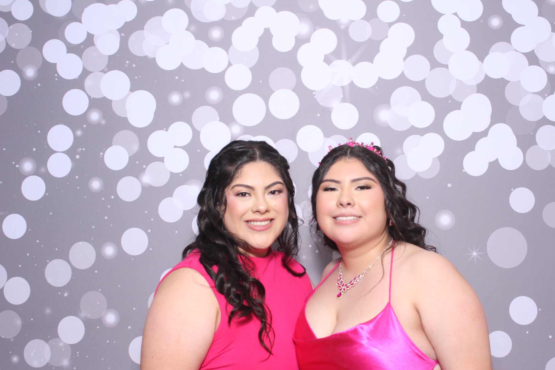 Jazmins Quince | View more photos from the event at gallery.photoboothcincy.com/u/PhotoBoothCincy/Jazmins-Quince