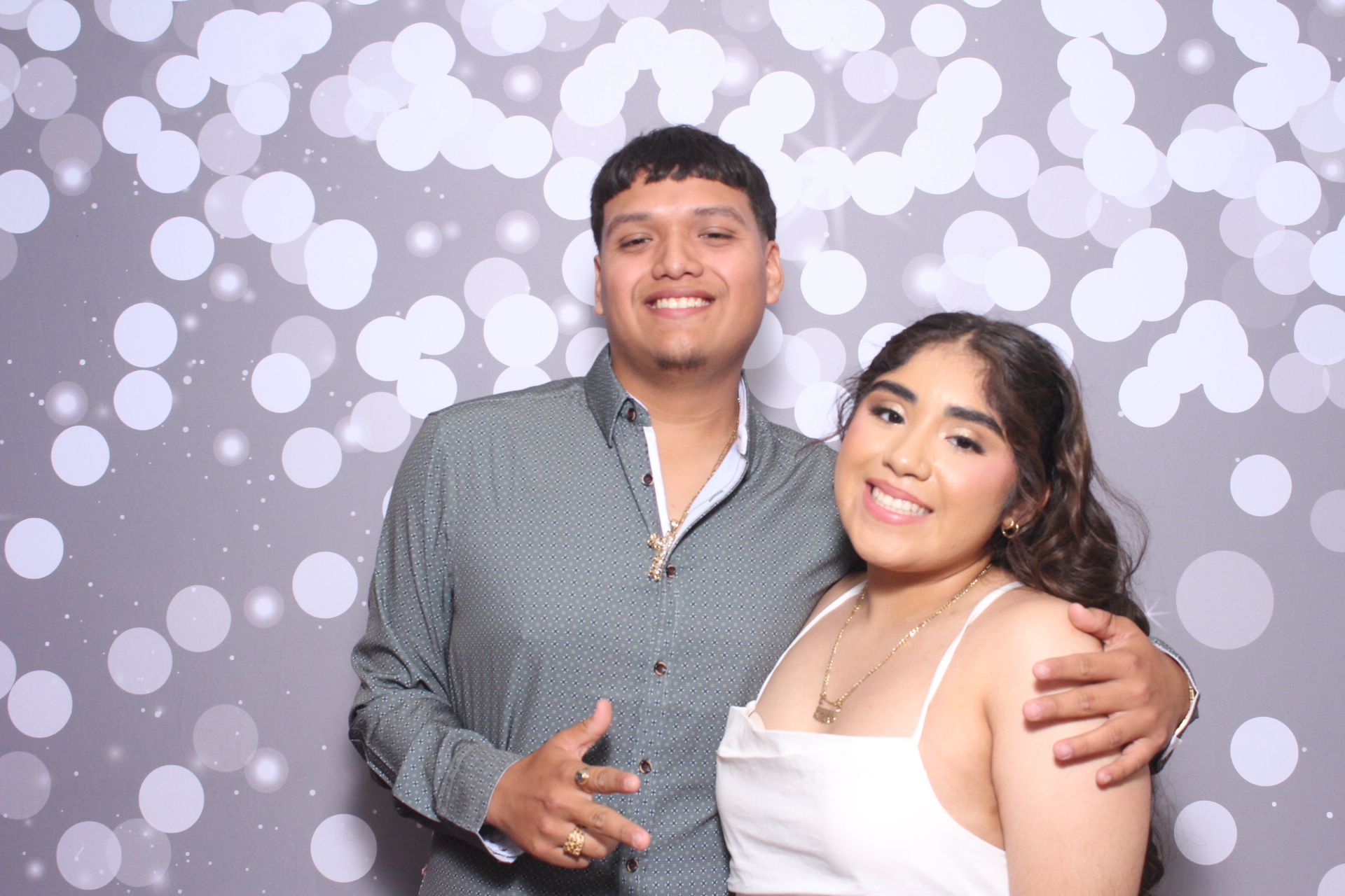 Jazmins Quince | View more photos from the event at gallery.photoboothcincy.com/u/PhotoBoothCincy/Jazmins-Quince