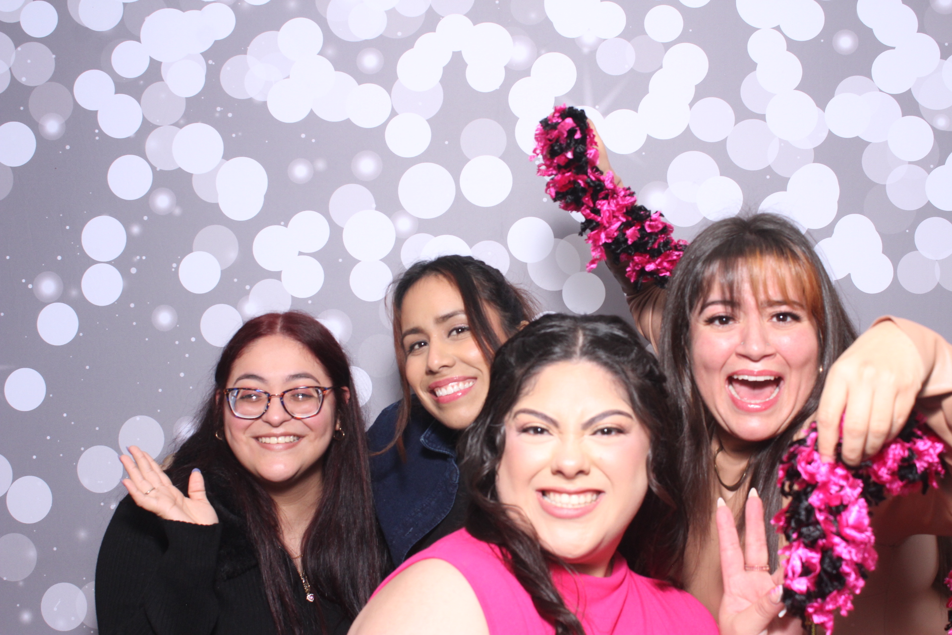 Jazmins Quince | View more photos from the event at gallery.photoboothcincy.com/u/PhotoBoothCincy/Jazmins-Quince