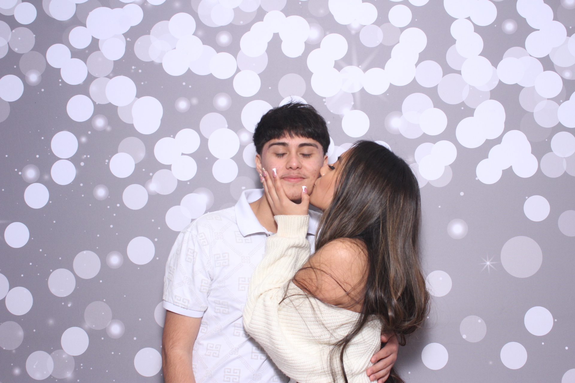 Jazmins Quince | View more photos from the event at gallery.photoboothcincy.com/u/PhotoBoothCincy/Jazmins-Quince