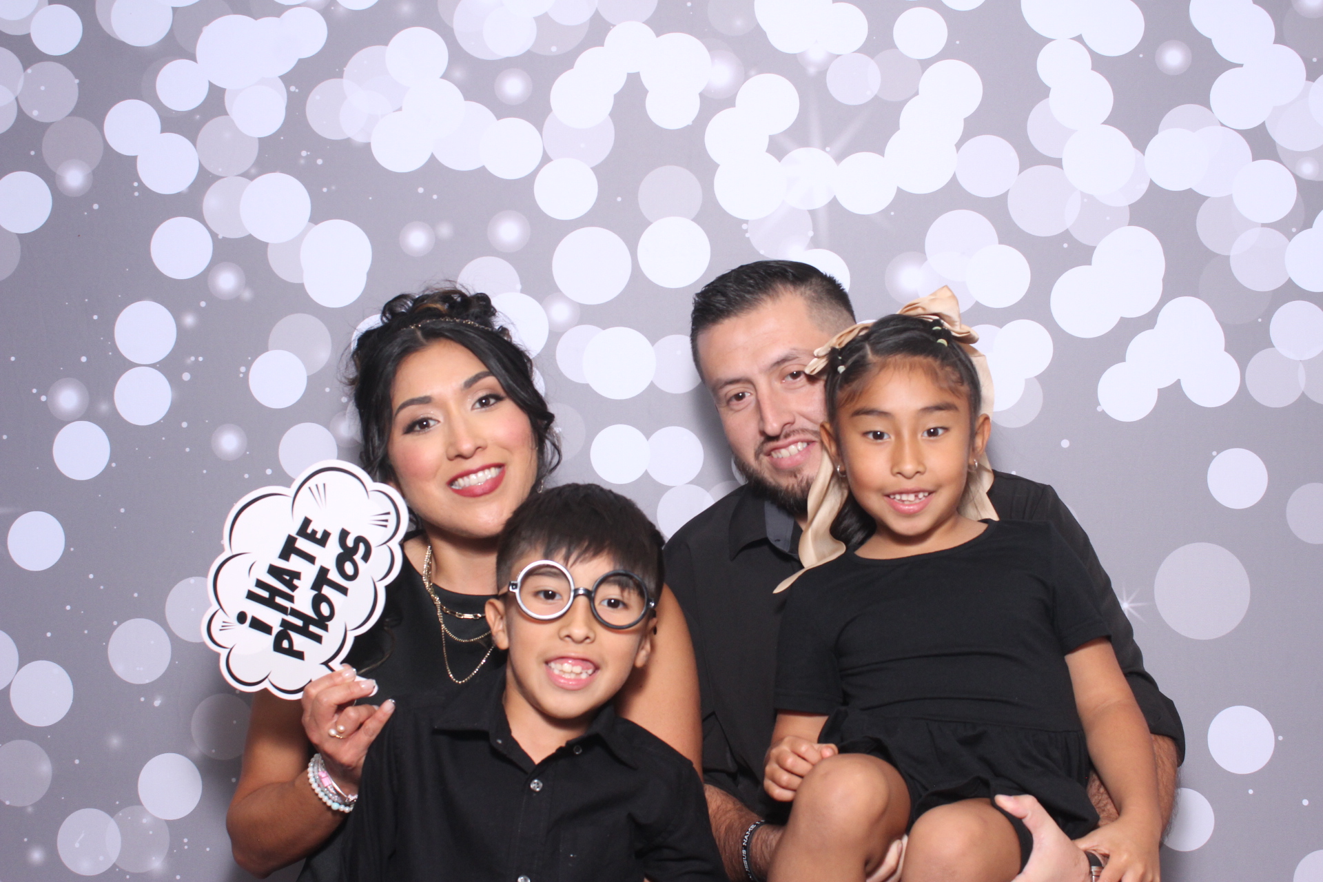 Jazmins Quince | View more photos from the event at gallery.photoboothcincy.com/u/PhotoBoothCincy/Jazmins-Quince