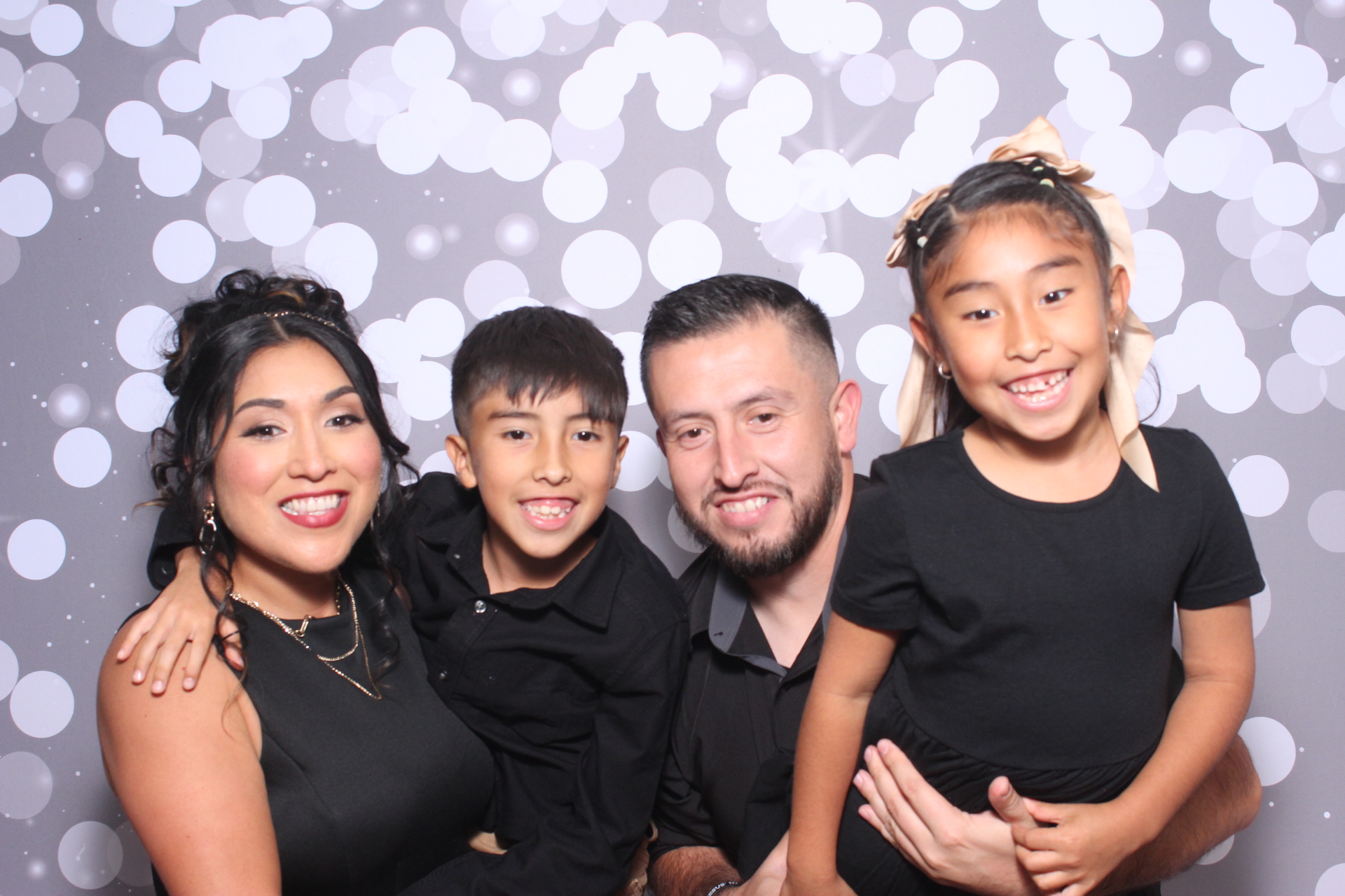 Jazmins Quince | View more photos from the event at gallery.photoboothcincy.com/u/PhotoBoothCincy/Jazmins-Quince
