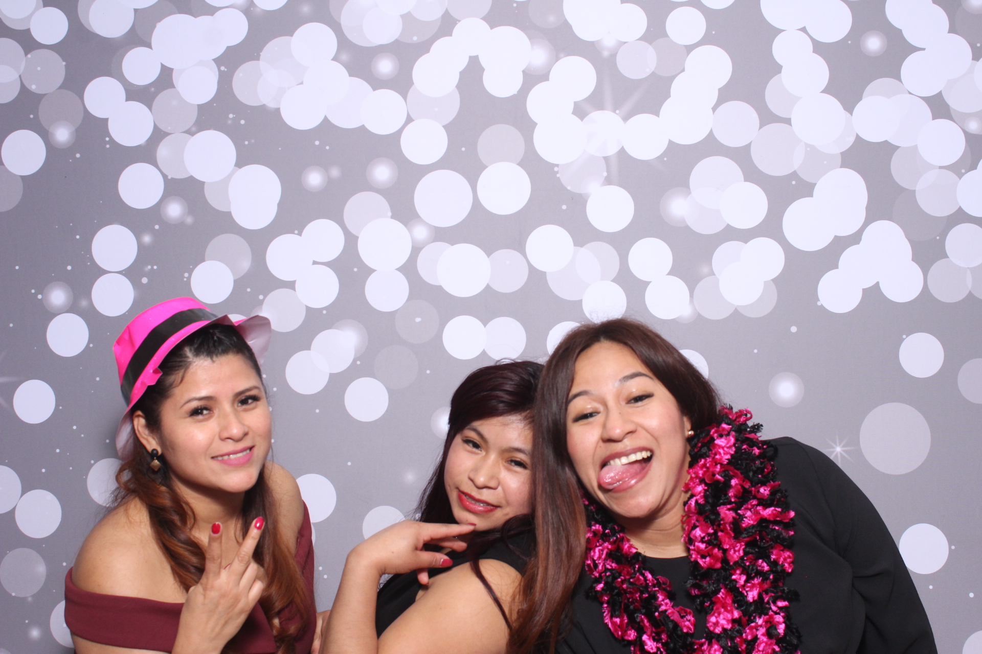 Jazmins Quince | View more photos from the event at gallery.photoboothcincy.com/u/PhotoBoothCincy/Jazmins-Quince