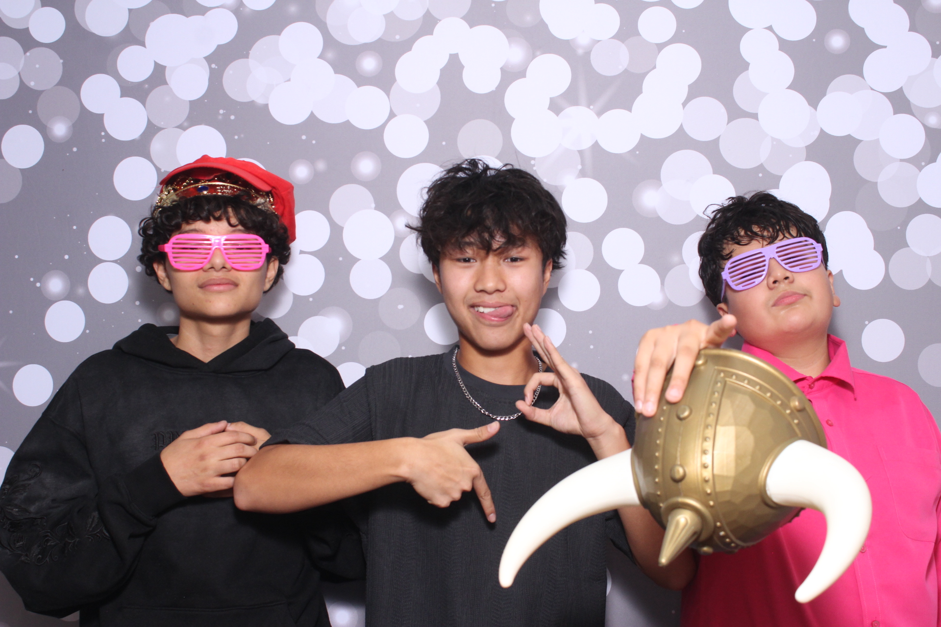 Jazmins Quince | View more photos from the event at gallery.photoboothcincy.com/u/PhotoBoothCincy/Jazmins-Quince