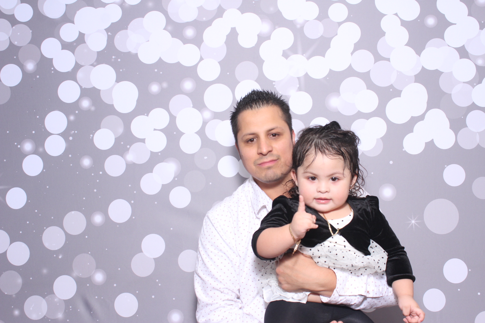 Jazmins Quince | View more photos from the event at gallery.photoboothcincy.com/u/PhotoBoothCincy/Jazmins-Quince