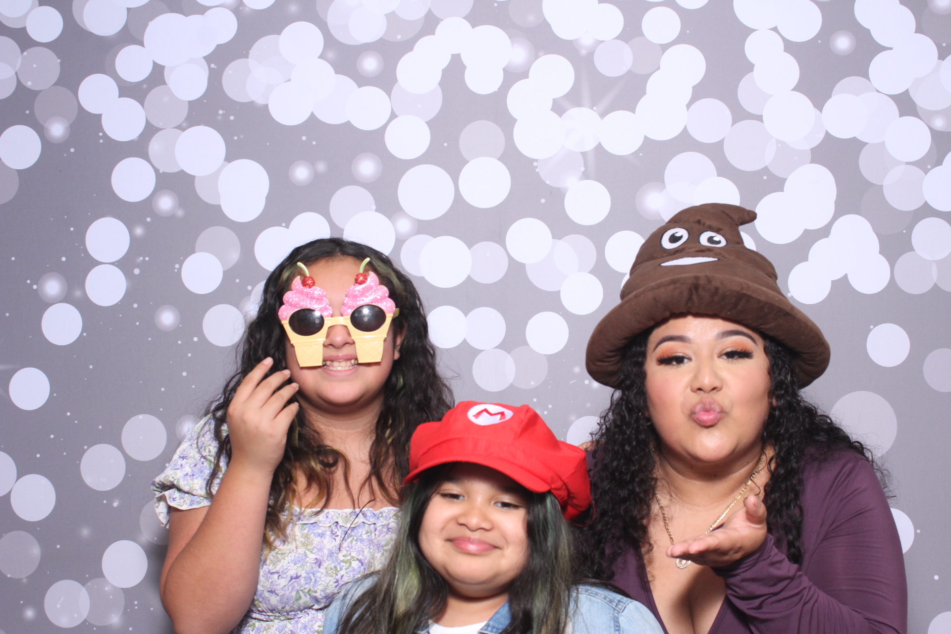 Jazmins Quince | View more photos from the event at gallery.photoboothcincy.com/u/PhotoBoothCincy/Jazmins-Quince