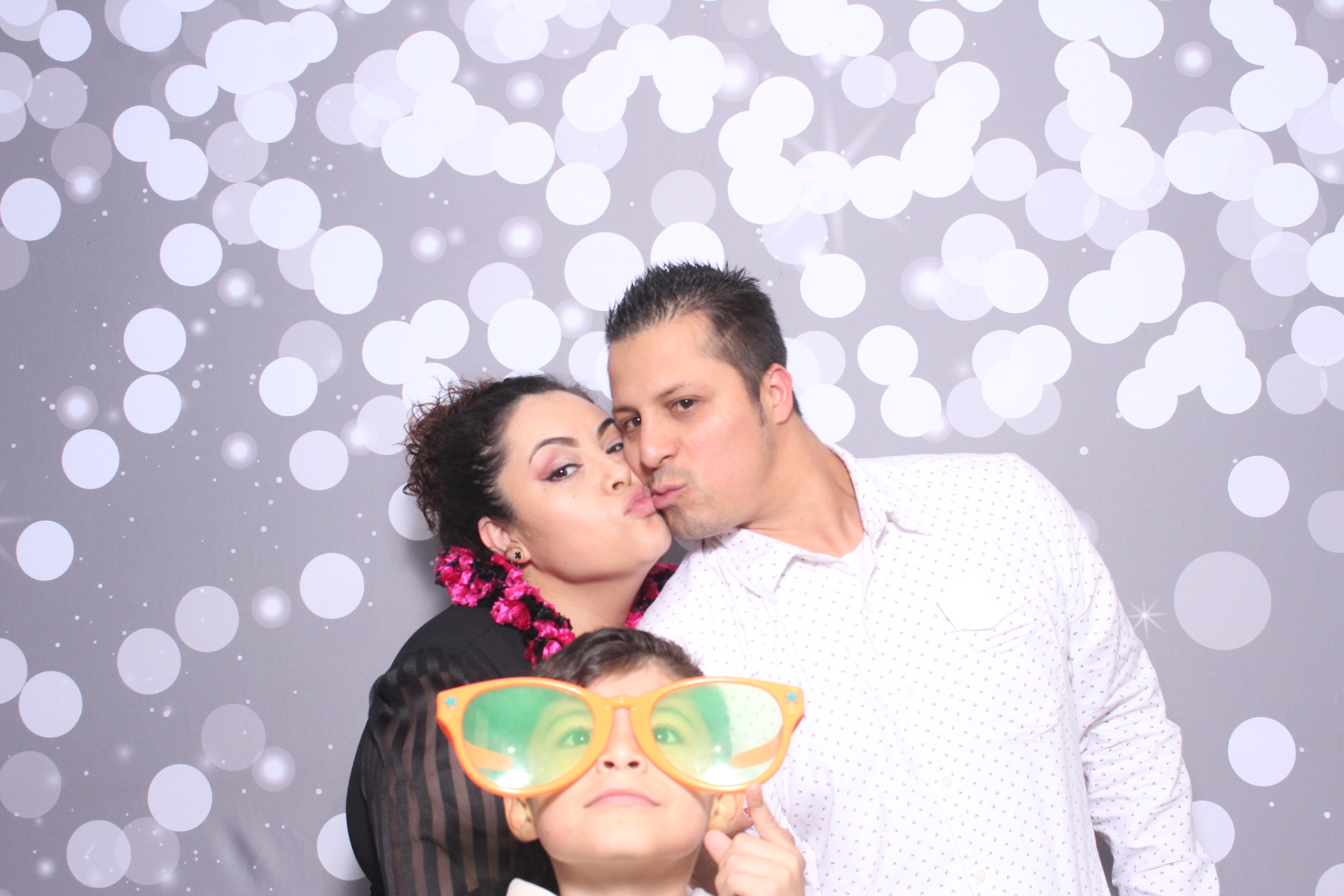 Jazmins Quince | View more photos from the event at gallery.photoboothcincy.com/u/PhotoBoothCincy/Jazmins-Quince