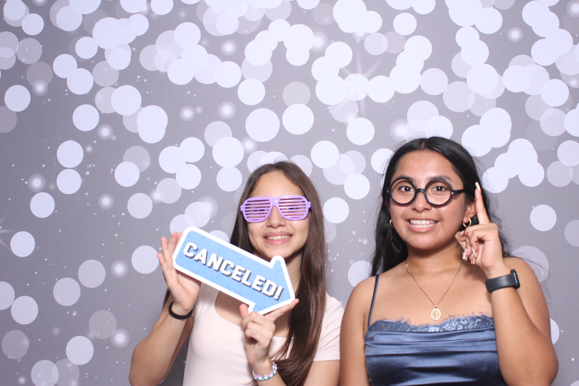 Jazmins Quince | View more photos from the event at gallery.photoboothcincy.com/u/PhotoBoothCincy/Jazmins-Quince
