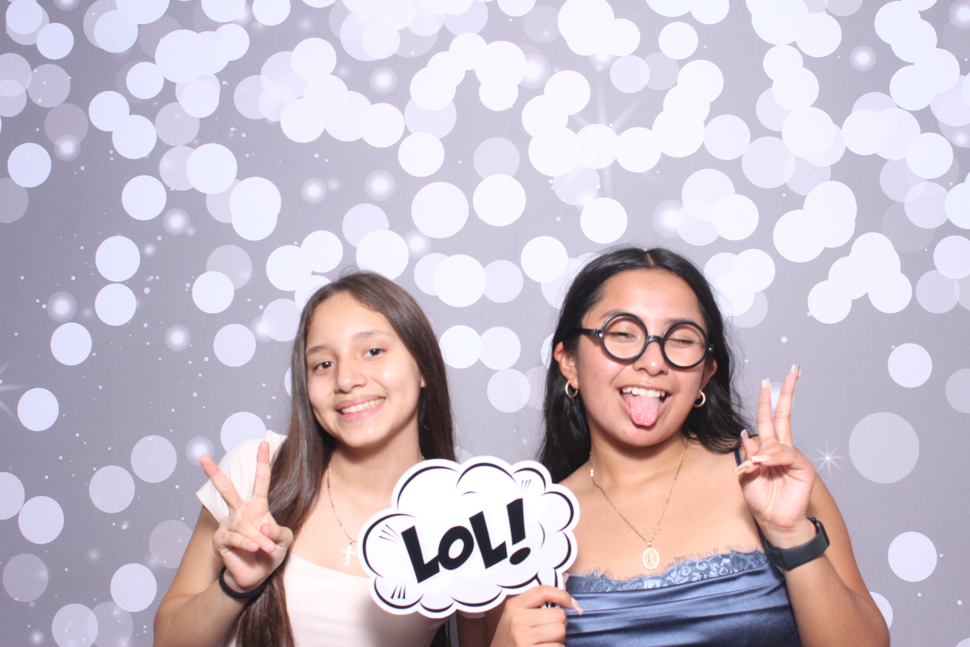 Jazmins Quince | View more photos from the event at gallery.photoboothcincy.com/u/PhotoBoothCincy/Jazmins-Quince