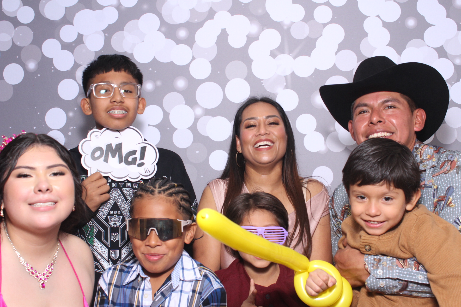 Jazmins Quince | View more photos from the event at gallery.photoboothcincy.com/u/PhotoBoothCincy/Jazmins-Quince