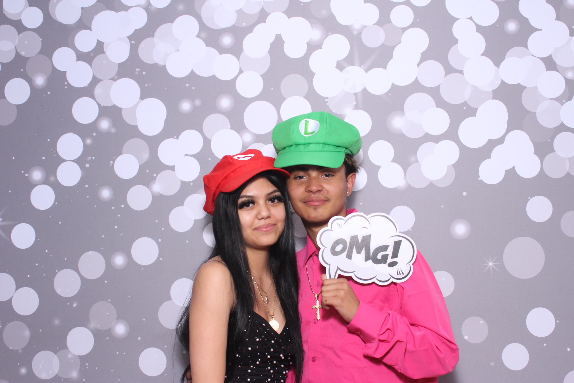 Jazmins Quince | View more photos from the event at gallery.photoboothcincy.com/u/PhotoBoothCincy/Jazmins-Quince