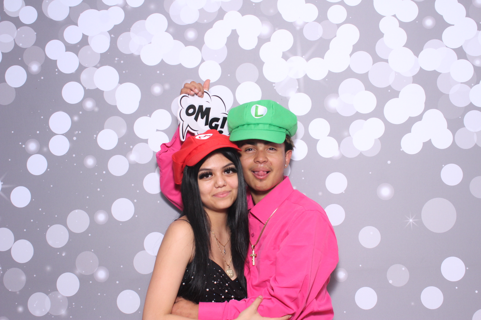 Jazmins Quince | View more photos from the event at gallery.photoboothcincy.com/u/PhotoBoothCincy/Jazmins-Quince