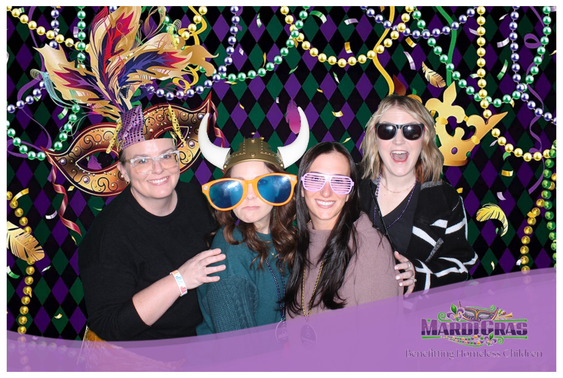 Jef Wyler Mardi Gras | View more photos from the event at gallery.photoboothcincy.com/u/PhotoBoothCincy/Jef-Wyler-Mardi-Gras