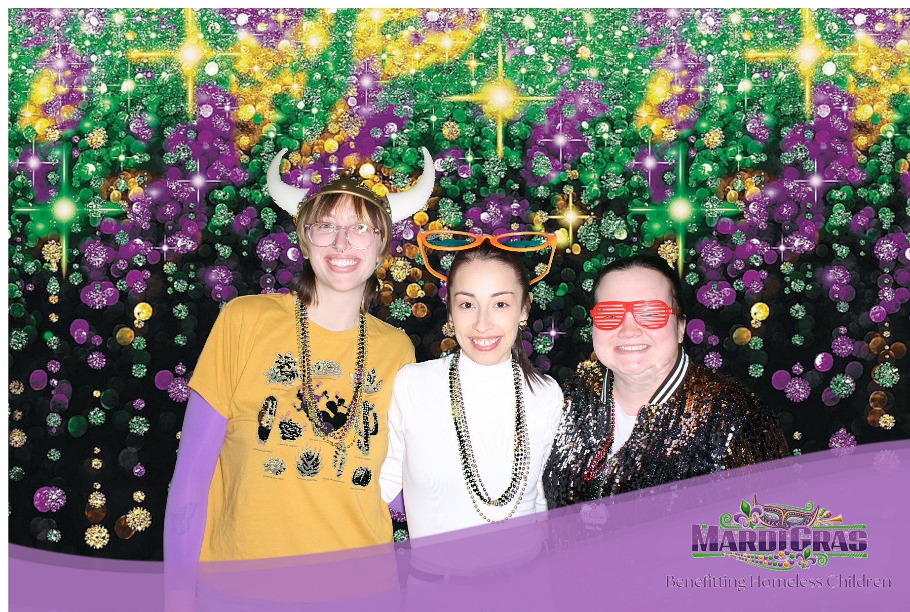 Jef Wyler Mardi Gras | View more photos from the event at gallery.photoboothcincy.com/u/PhotoBoothCincy/Jef-Wyler-Mardi-Gras
