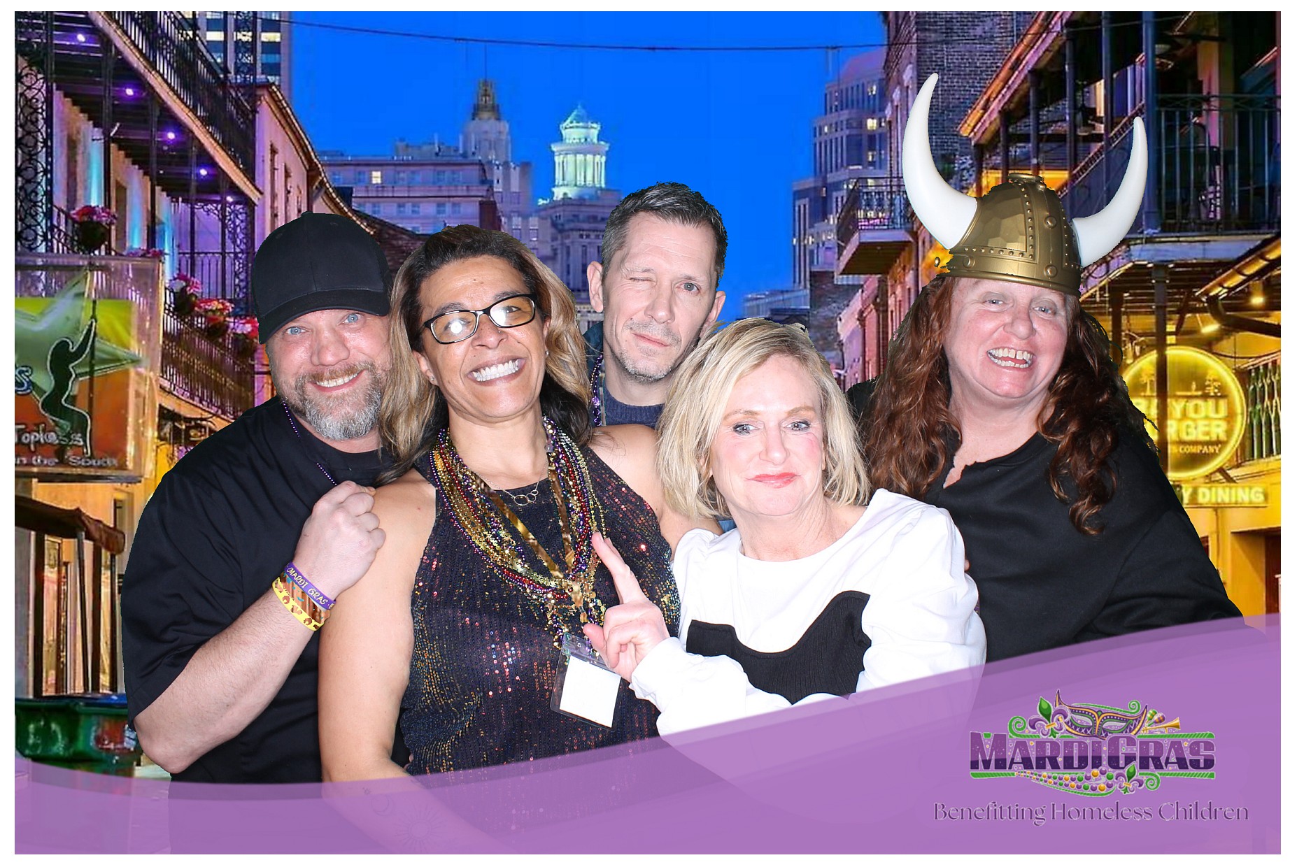 Jef Wyler Mardi Gras | View more photos from the event at gallery.photoboothcincy.com/u/PhotoBoothCincy/Jef-Wyler-Mardi-Gras