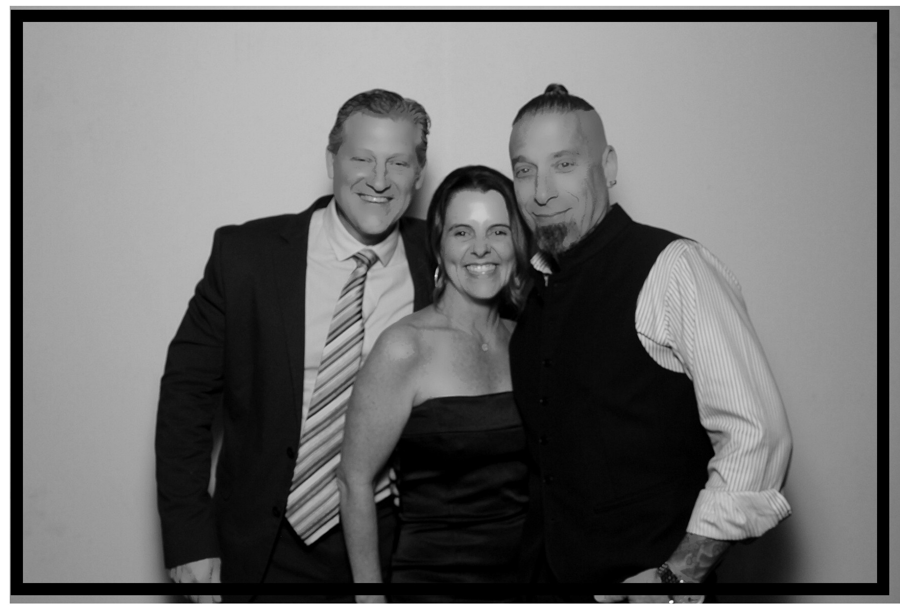 Jennifer & Teper | View more photos from the event at gallery.photoboothcincy.com/u/PhotoBoothCincy/Jennifer-Teper