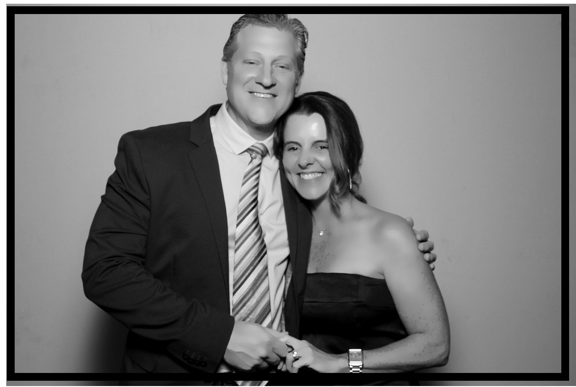 Jennifer & Teper | View more photos from the event at gallery.photoboothcincy.com/u/PhotoBoothCincy/Jennifer-Teper