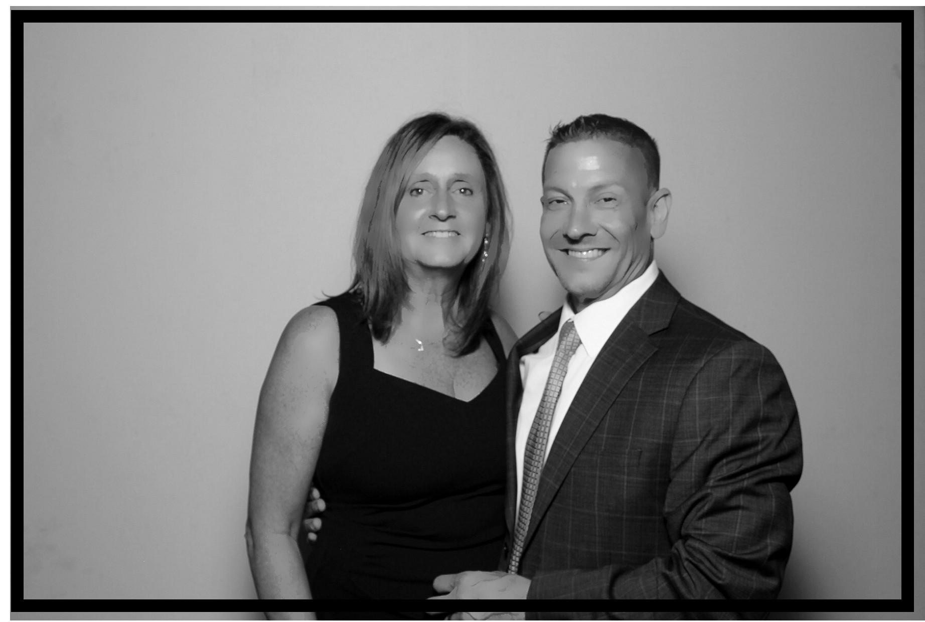 Jennifer & Teper | View more photos from the event at gallery.photoboothcincy.com/u/PhotoBoothCincy/Jennifer-Teper