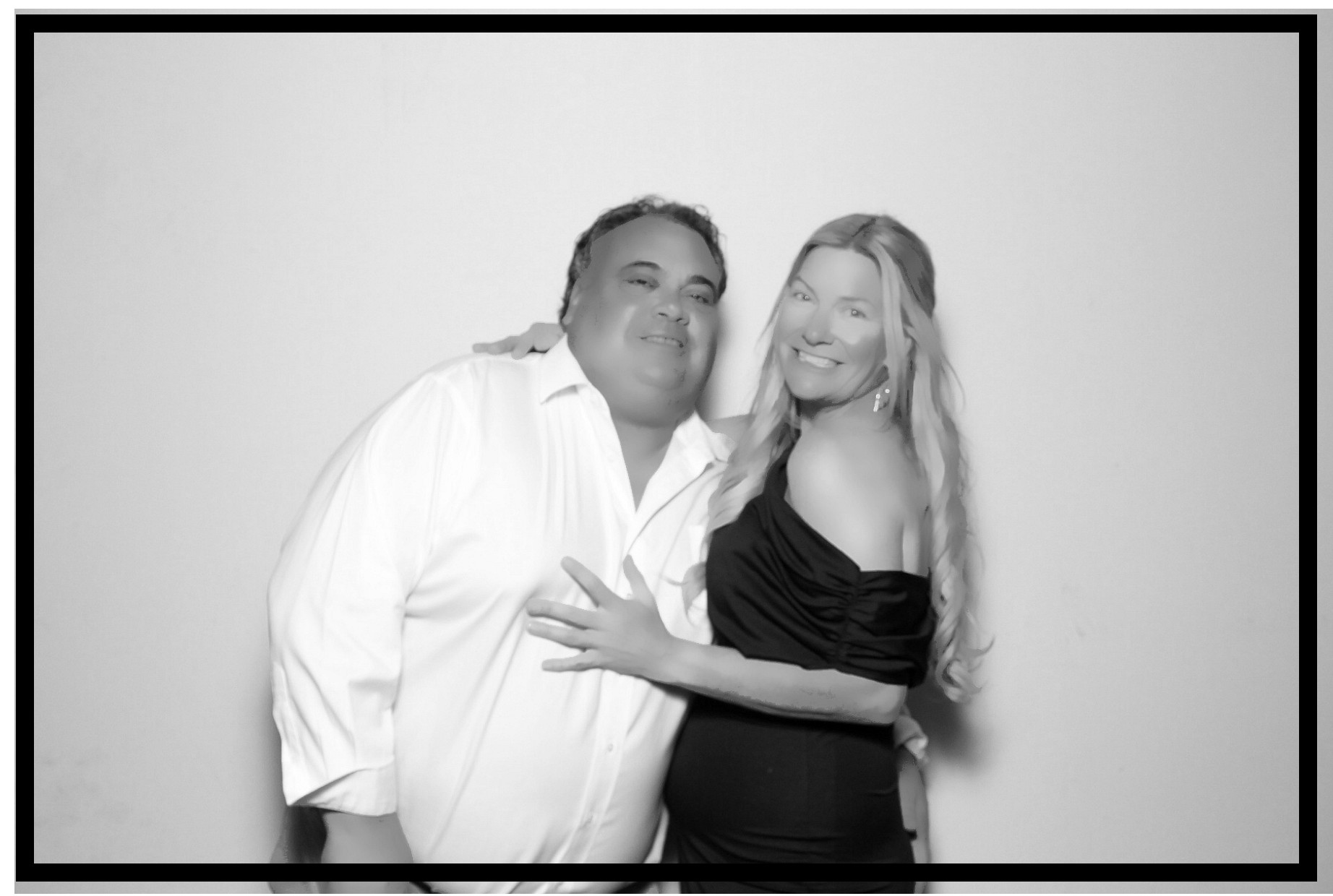 Jennifer & Teper | View more photos from the event at gallery.photoboothcincy.com/u/PhotoBoothCincy/Jennifer-Teper