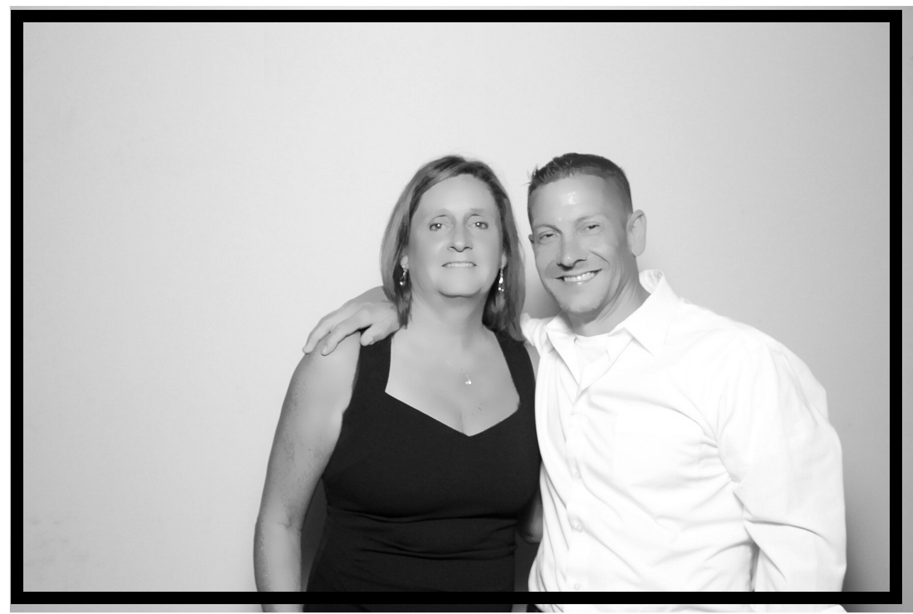Jennifer & Teper | View more photos from the event at gallery.photoboothcincy.com/u/PhotoBoothCincy/Jennifer-Teper
