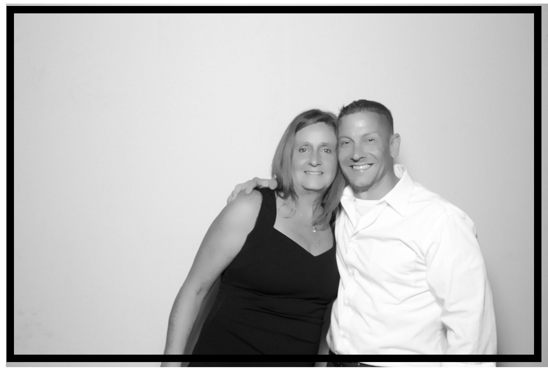 Jennifer & Teper | View more photos from the event at gallery.photoboothcincy.com/u/PhotoBoothCincy/Jennifer-Teper