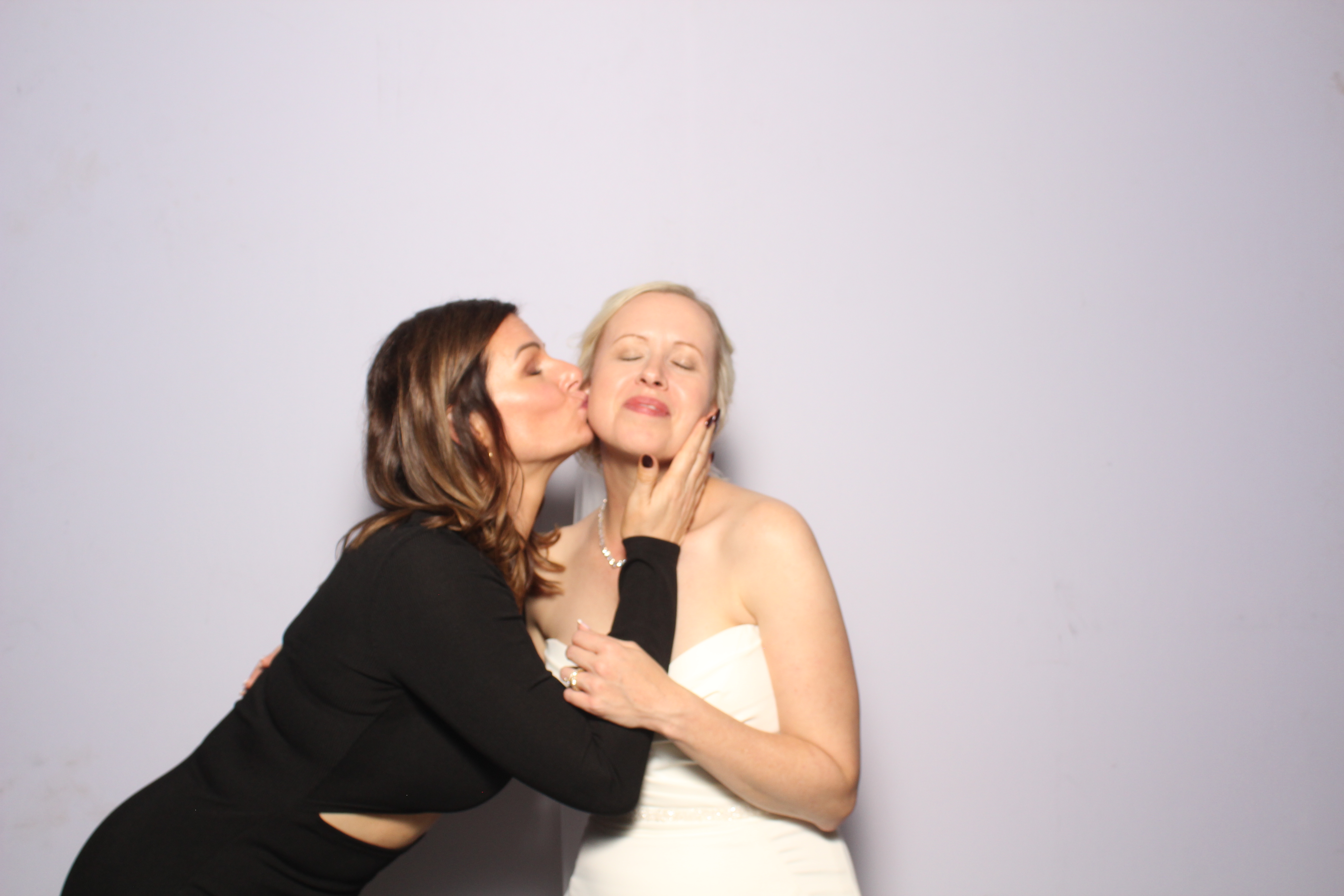 Jennifer & Teper | View more photos from the event at gallery.photoboothcincy.com/u/PhotoBoothCincy/Jennifer-Teper