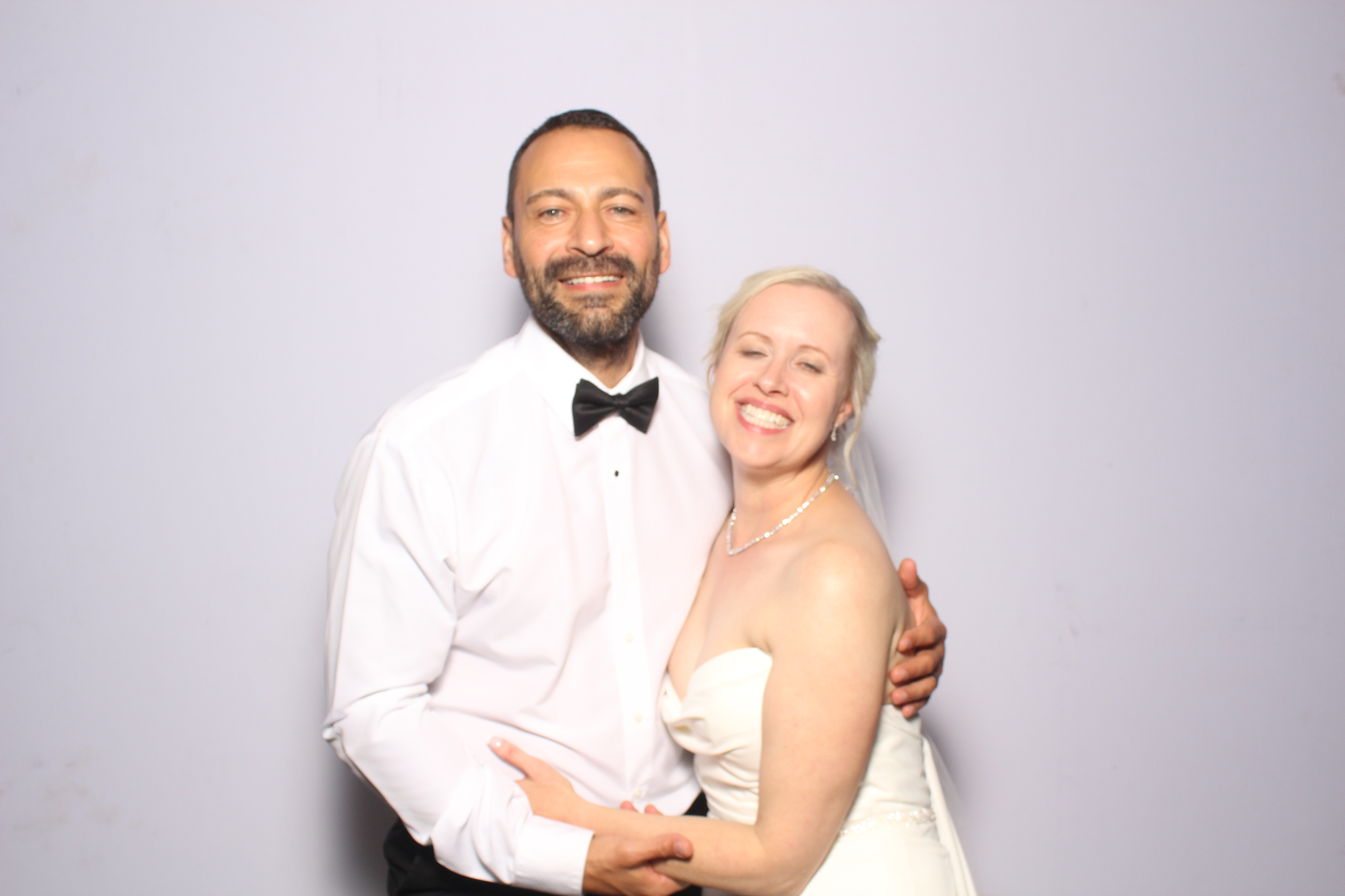 Jennifer & Teper | View more photos from the event at gallery.photoboothcincy.com/u/PhotoBoothCincy/Jennifer-Teper
