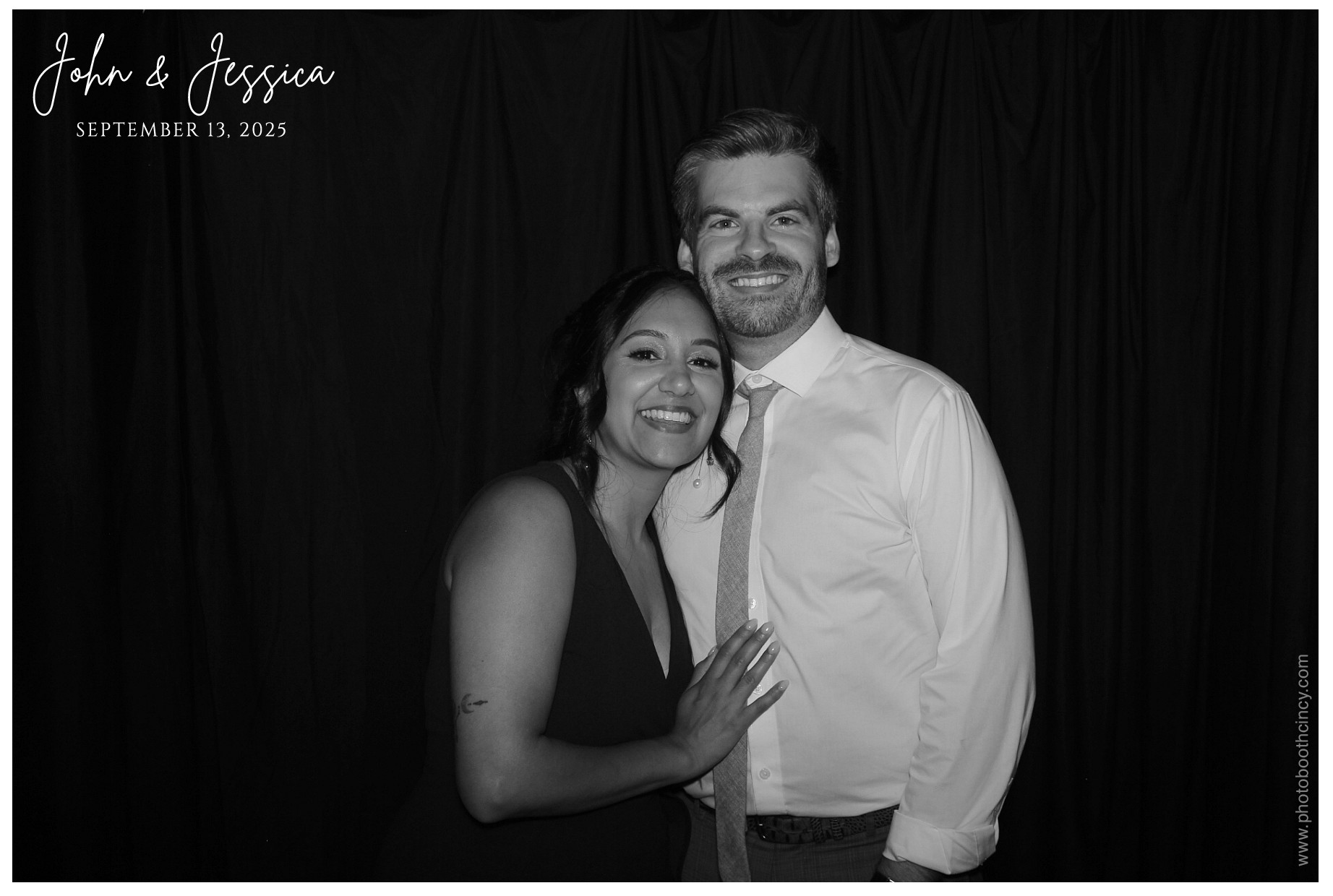 Jessica & John | View more photos from the event at gallery.photoboothcincy.com/u/PhotoBoothCincy/Jessica-John-0