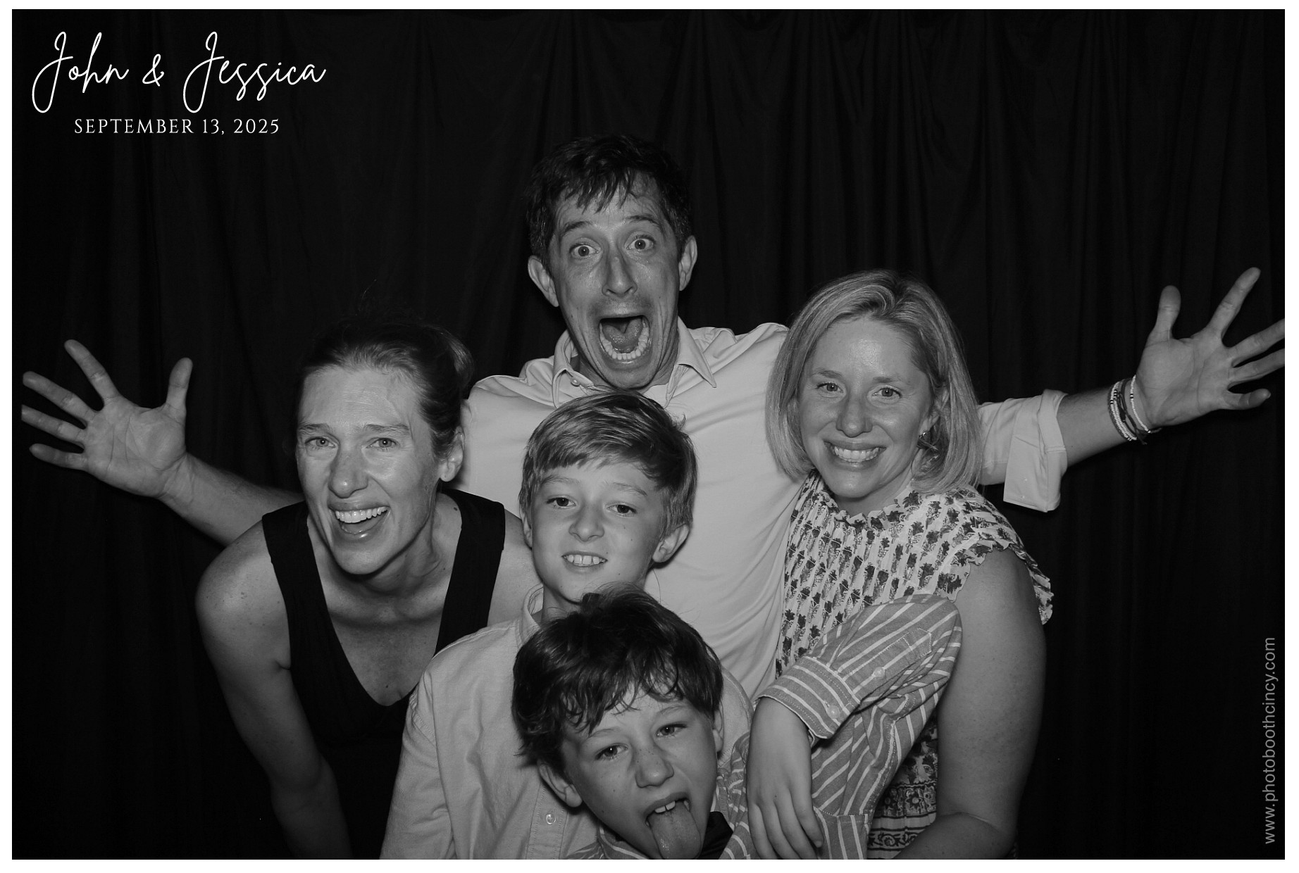 Jessica & John | View more photos from the event at gallery.photoboothcincy.com/u/PhotoBoothCincy/Jessica-John-0