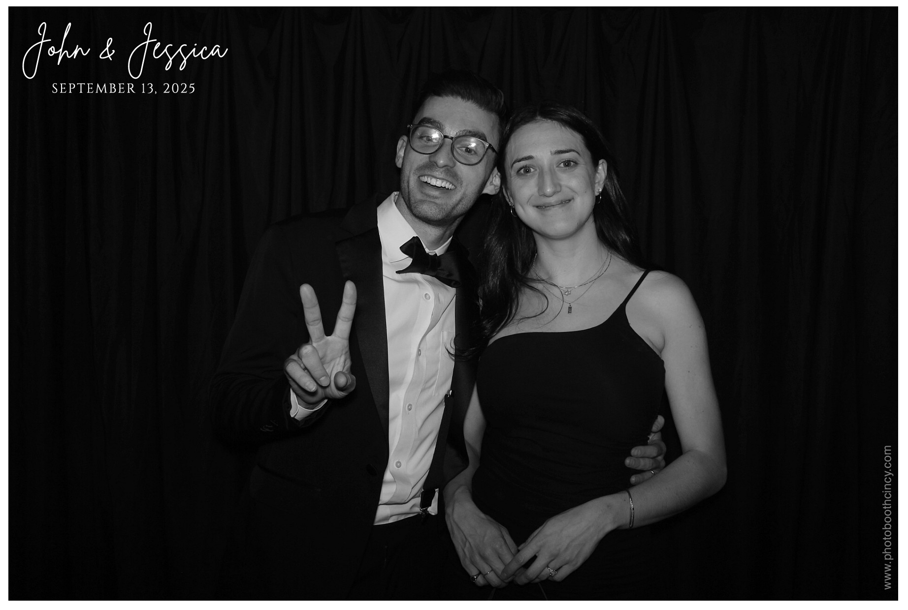 Jessica & John | View more photos from the event at gallery.photoboothcincy.com/u/PhotoBoothCincy/Jessica-John-0