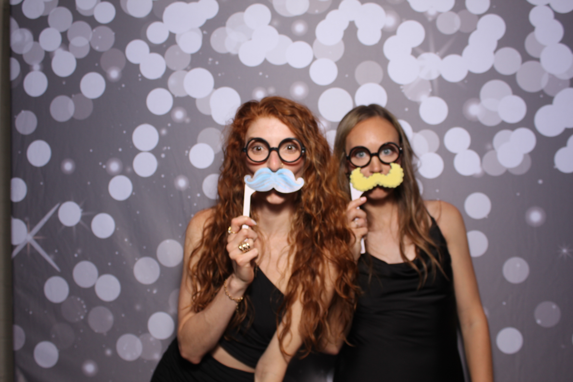 Jessika & Benjamin | View more photos from the event at gallery.photoboothcincy.com/u/PhotoBoothCincy/Jessika-Benjamin