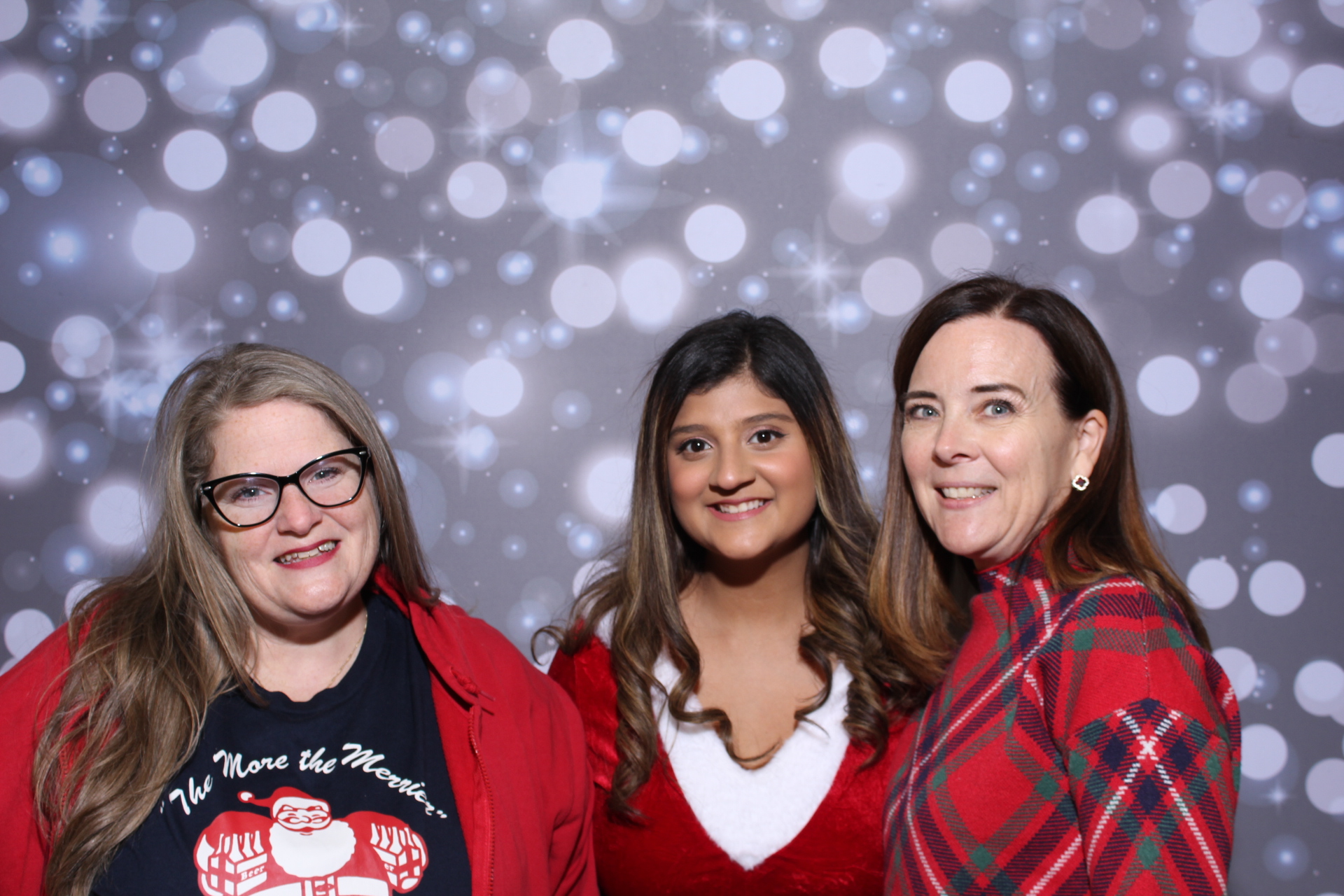 Jingle Fest 2025 | View more photos from the event at gallery.photoboothcincy.com/u/PhotoBoothCincy/Jingle-Fest-2025