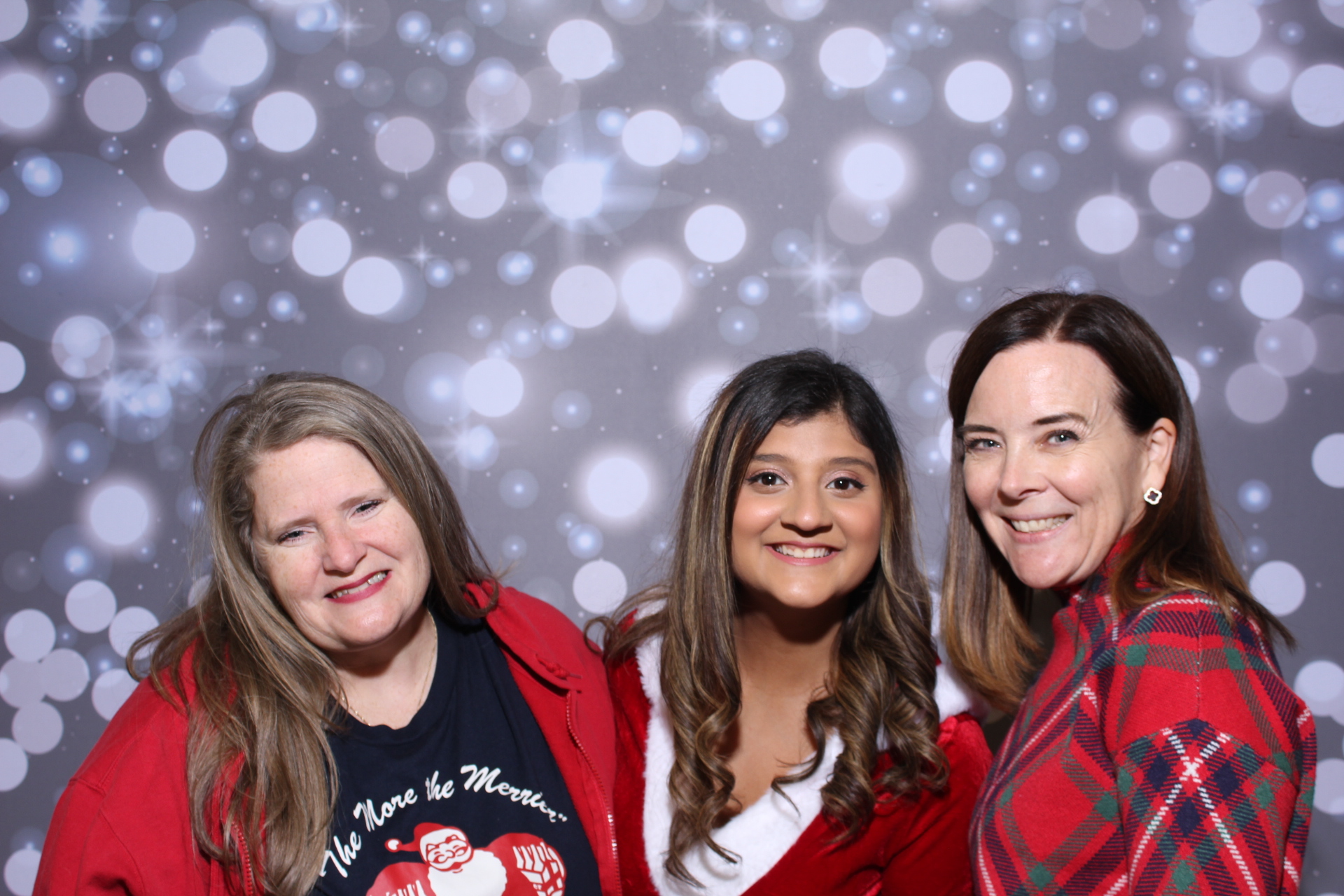 Jingle Fest 2025 | View more photos from the event at gallery.photoboothcincy.com/u/PhotoBoothCincy/Jingle-Fest-2025