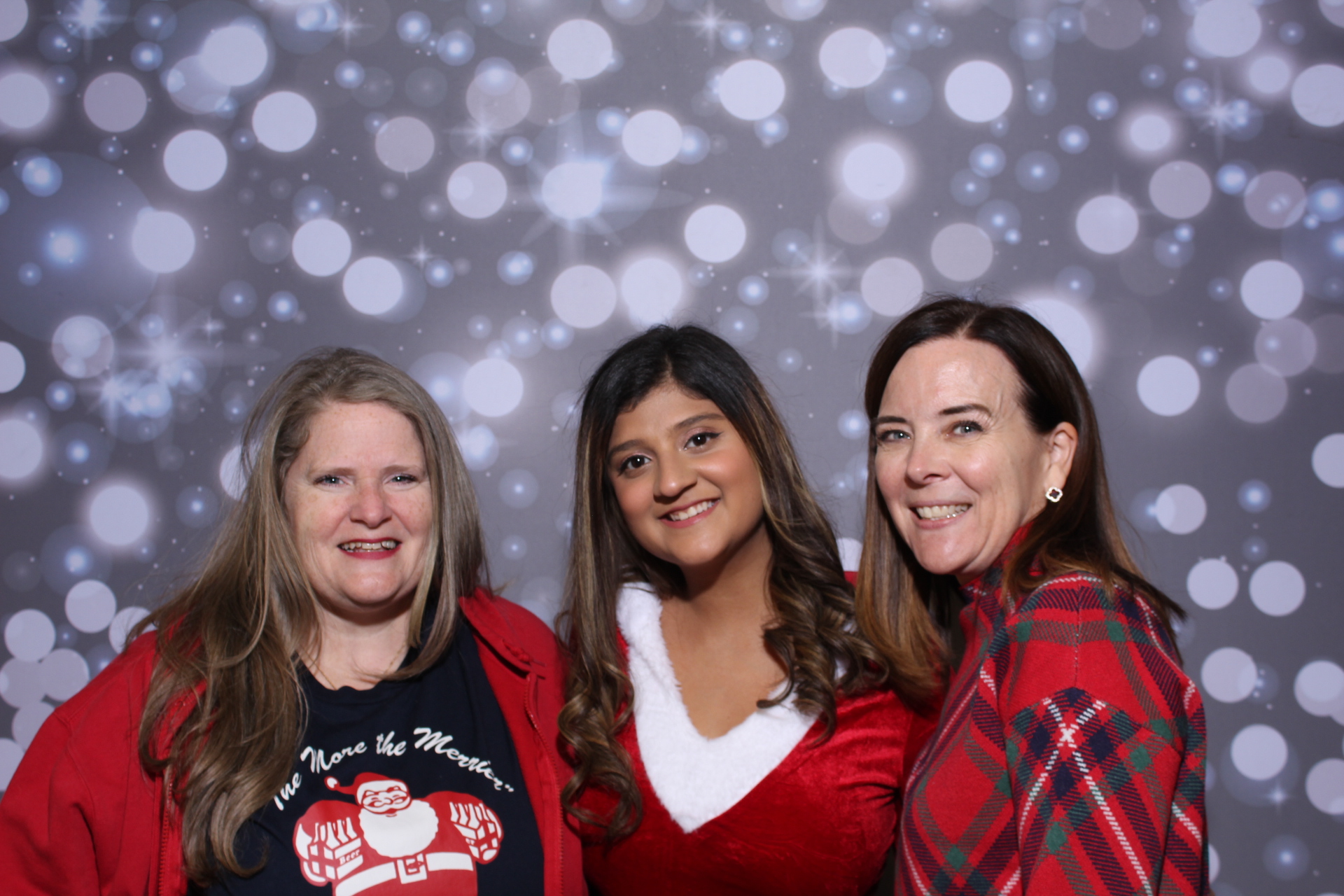 Jingle Fest 2025 | View more photos from the event at gallery.photoboothcincy.com/u/PhotoBoothCincy/Jingle-Fest-2025