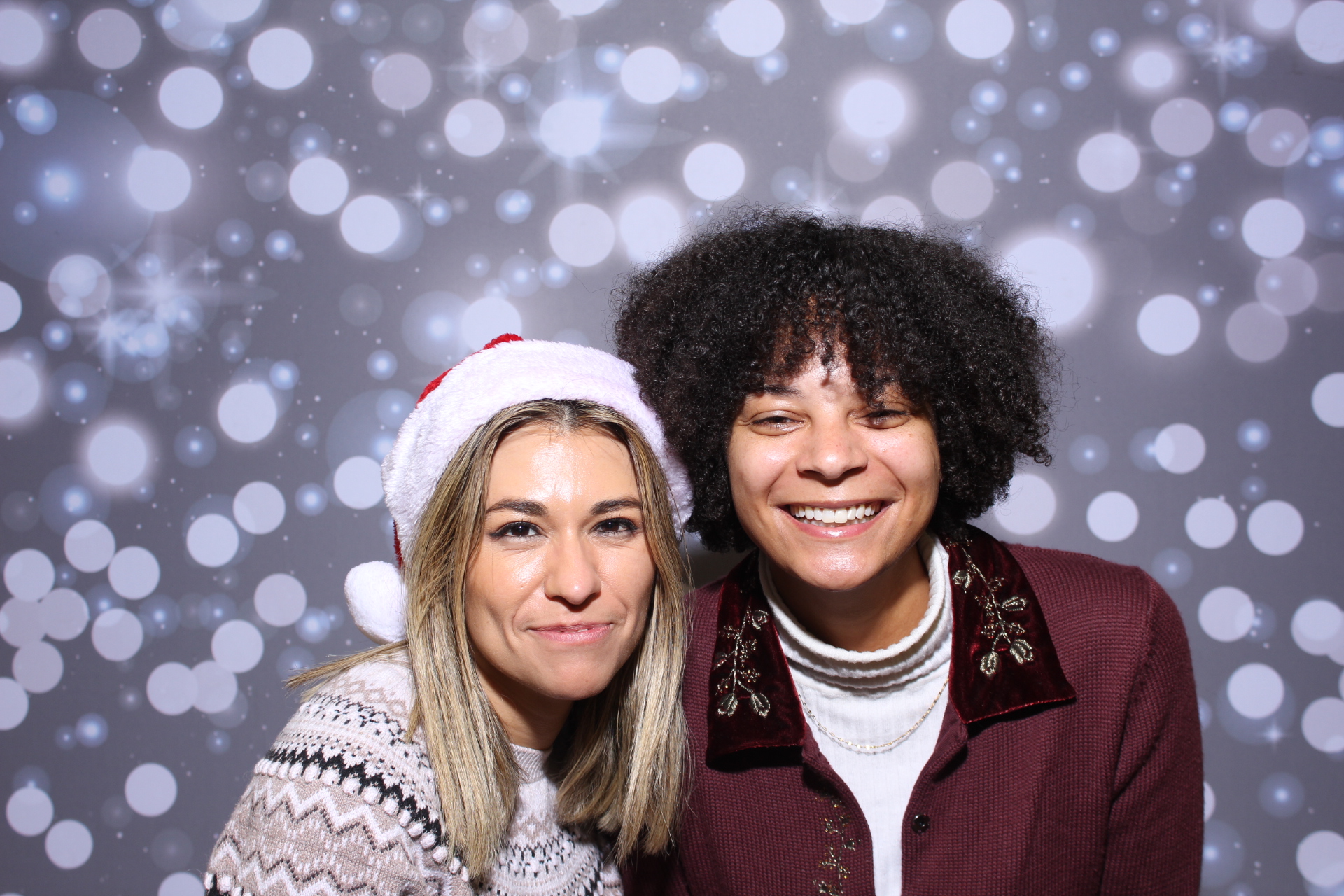 Jingle Fest 2025 | View more photos from the event at gallery.photoboothcincy.com/u/PhotoBoothCincy/Jingle-Fest-2025