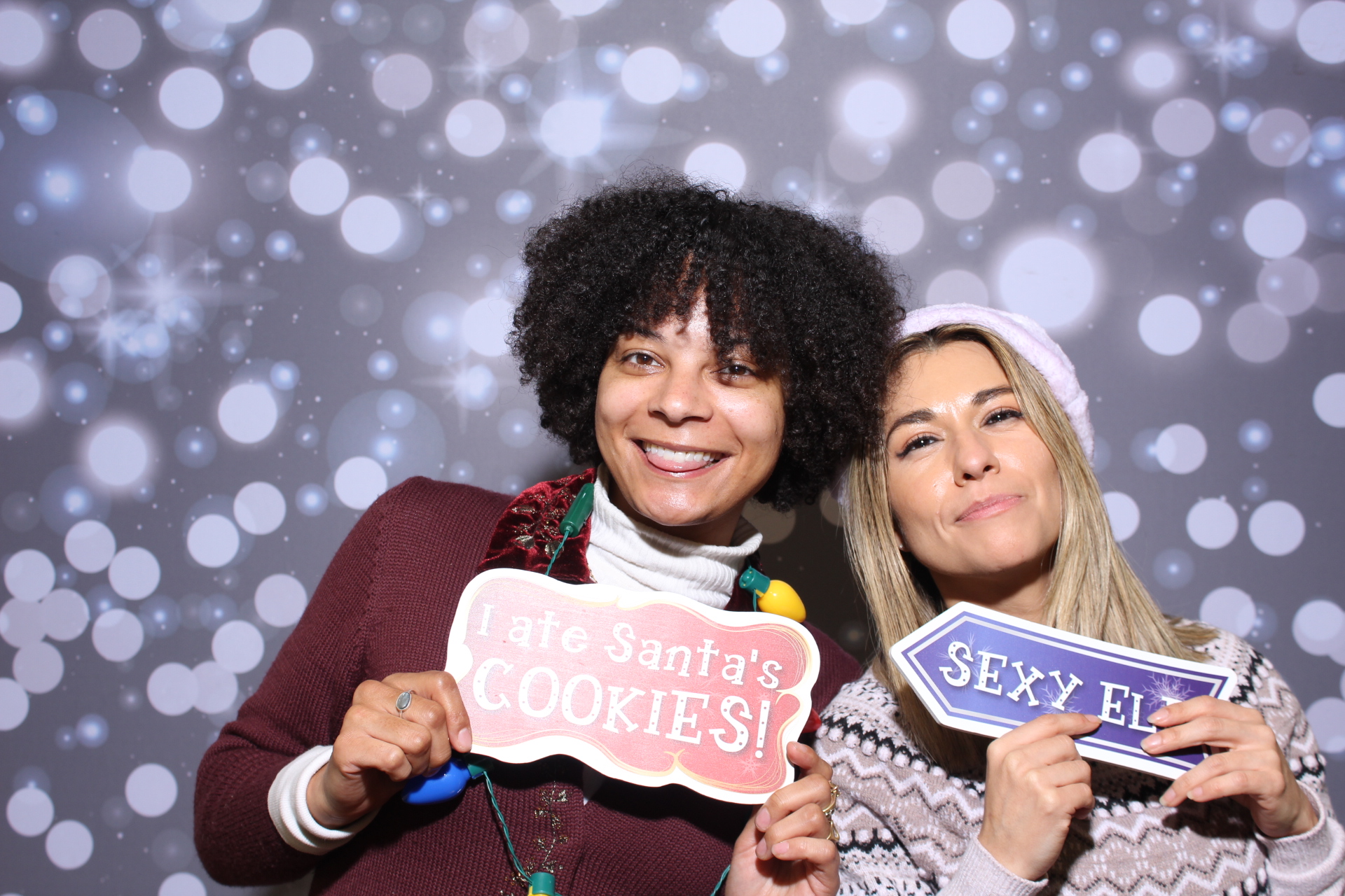 Jingle Fest 2025 | View more photos from the event at gallery.photoboothcincy.com/u/PhotoBoothCincy/Jingle-Fest-2025